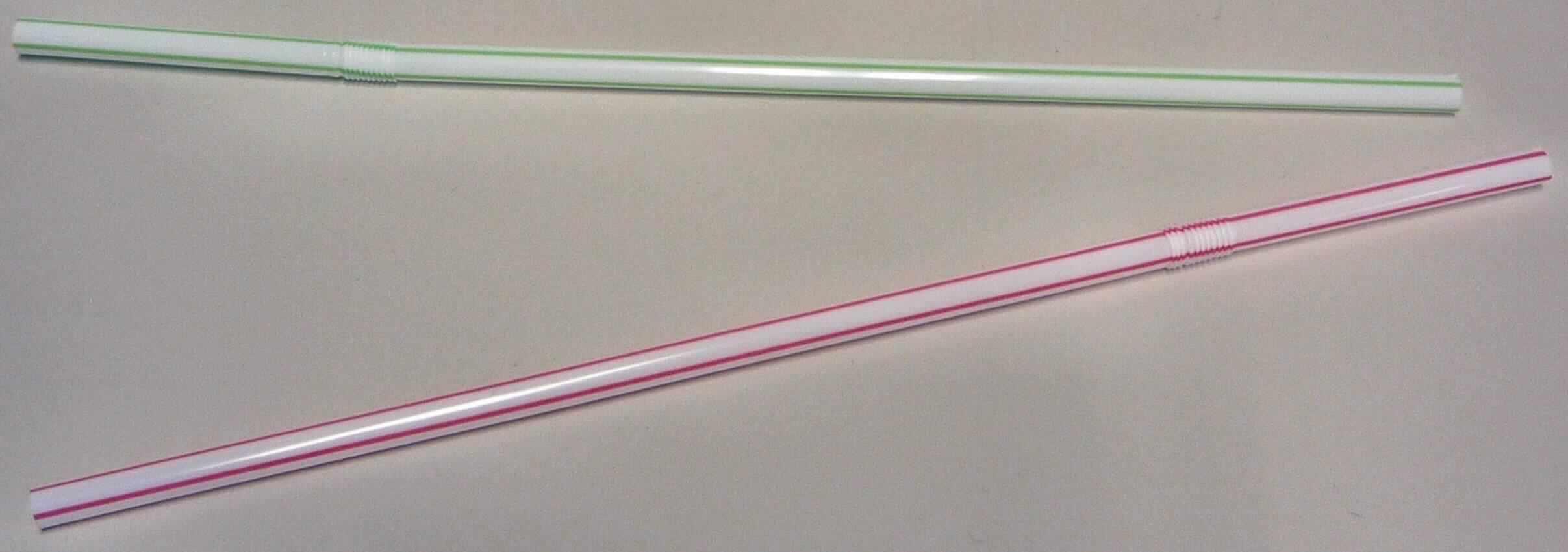 Angaben des Antragstellers:
Trinkhalm flex
Material: Polypropylen, Farbe: weiß/bunt gestreift; Länge: 21,00 cm; Durchmesser: 0,50 cm

Untersuchungsergebnis an einem Warenmuster:
Zwei weiße, in Längsrichtung rot bzw. grün gestreifte Trinkhalme aus Kunststoff (Länge: ca. 20,6 cm). Die Halme sind im oberen Drittel mit einer Biegevorrichtung versehen, sonst in der laufenden Länge nicht biegsam (der Halm knickt beim Biegen).

Befund:
Es liegt ein nicht biegsames Rohr aus Polypropylen im Sinne der Position 3917 vor.