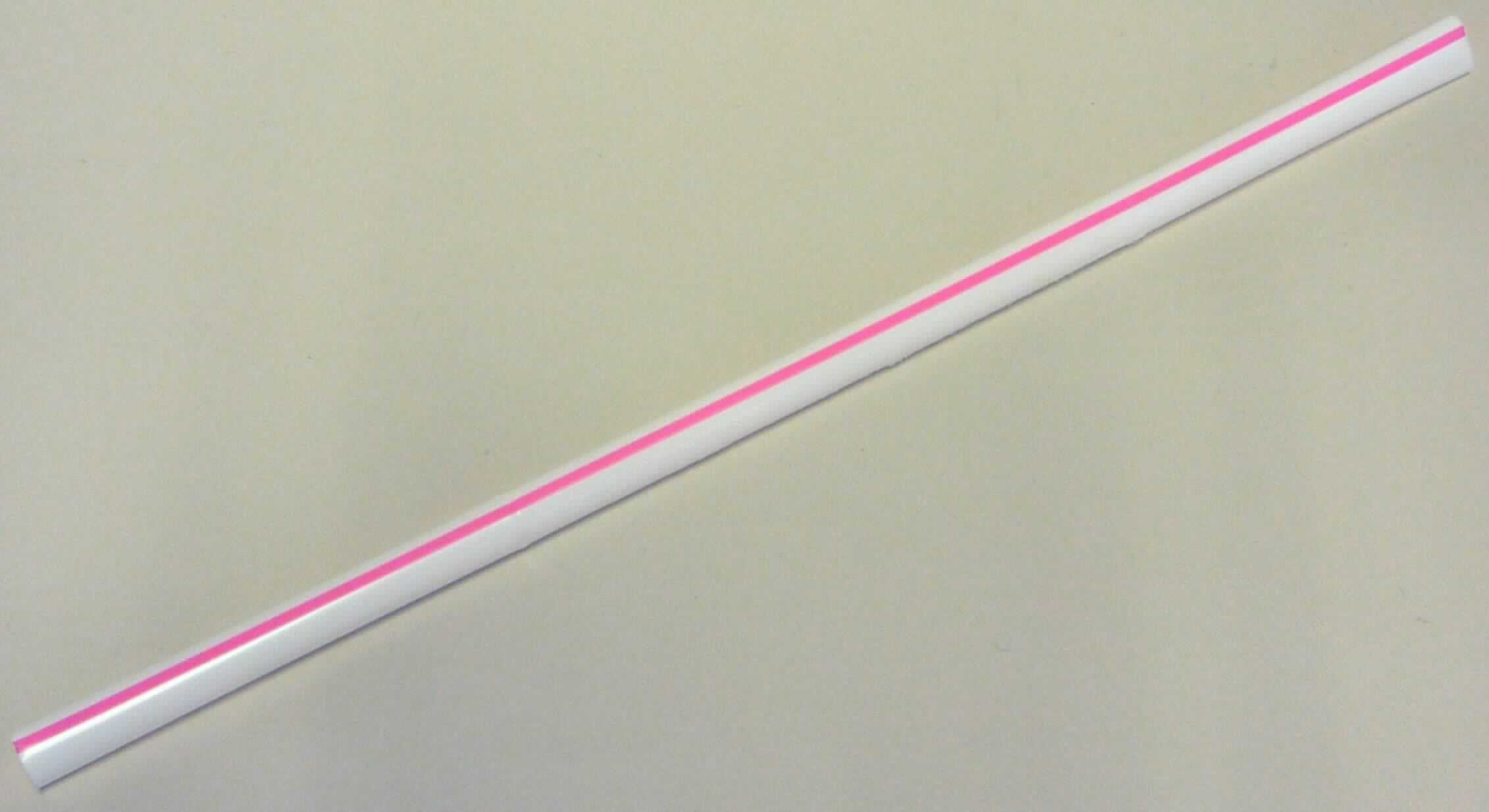 Angaben des Antragstellers:
Shakehalm gerade
Material: Polypropylen, Farbe: weiß/rot gestreift; Länge: 20,00 cm; Durchmesser: 0,60 cm

Untersuchungsergebnis an einem Warenmuster:
Weißer, in Längsrichtung rot gestreifter, nahtloser, nicht weiter bearbeiteter, nicht biegsamer Trinkhalm aus Kunststoff (Länge: ca. 20 cm).

Befund:
Es liegt ein nicht biegsames Rohr aus Polypropylen im Sinne der Position 3917 vor.