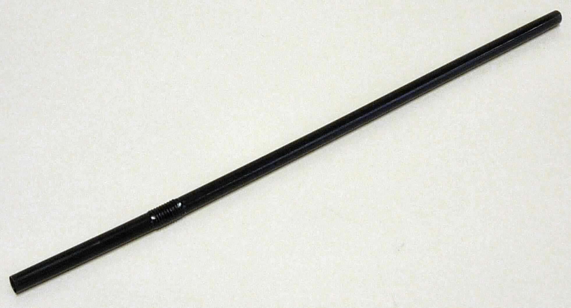 Angaben des Antragstellers:
Trinkhalm flex
Material: Polypropylen, Farbe: schwarz; Länge: 21,00 cm; Durchmesser: 0,50 cm

Untersuchungsergebnis an einem Warenmuster:
Schwarzer Trinkhalm aus Kunststoff (Länge: ca. 20,8 cm). Der Halm ist im oberen Drittel mit einer Biegevorrichtung versehen, sonst in der laufenden Länge nicht biegsam (der Halm knickt beim Biegen).

Befund:
Es liegt ein nicht biegsames Rohr aus Polypropylen im Sinne der Position 3917 vor.