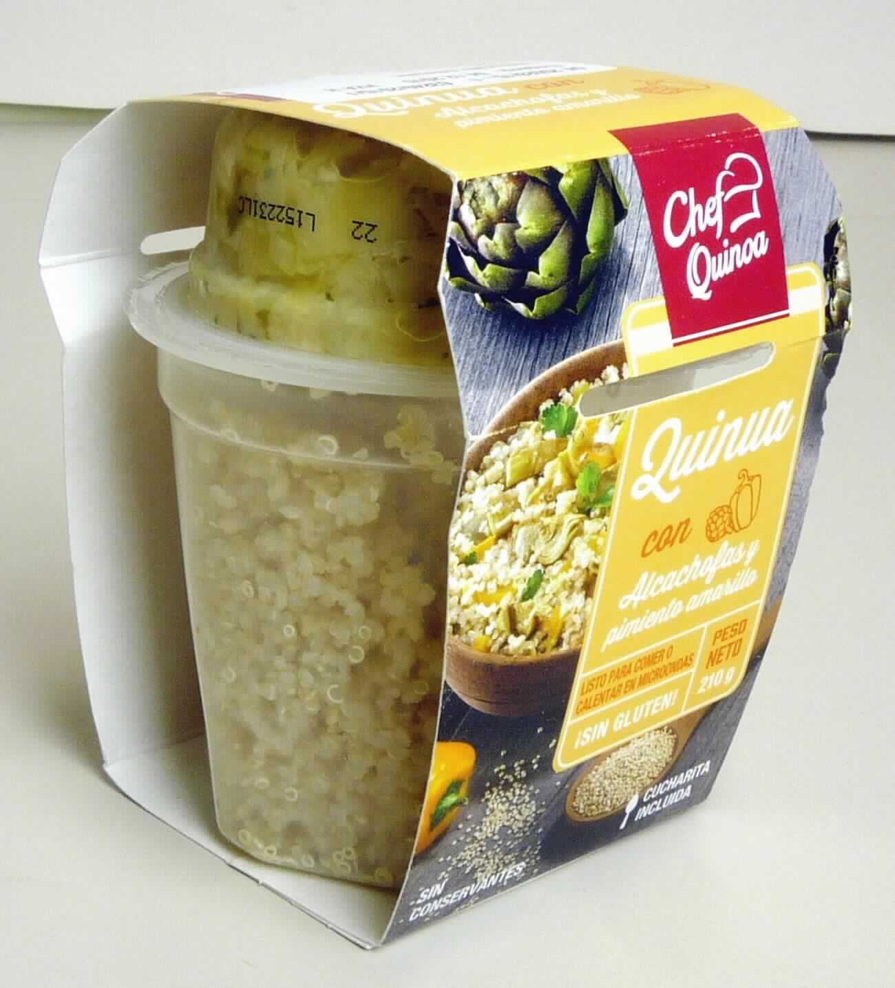 Quinoa-Fertiggericht

Antragsangaben:
Quinoa Mix Artichoke in plastic jar 210 gr.

Beschreibung des vorgelegten Warenmusters:
Zwei verschieden große, durchsichtige Kunststoffbecher (Höhe ca. 3 cm bzw. 8 cm; Durchmesser ca. 8 cm) 
mit abziehbarer Deckelfolie luftdicht verschlossen, wobei der kleinere Becher umgekehrt auf dem größeren Becher aufliegt; zwischen den beiden Bechern befinden sich drei Kunststoffteile, verpackt in Klarsichtfolie, die zu einer Gabel zusammengesetzt werden können; die beiden Becher umschließt eine bunt bedruckte Karton-Banderole mit Angaben zum Produkt, den Zutaten (siehe Feld 8) und einem Zubereitunghinweis (bildhaft dargestellt: Erzeugnis im kleinen Becher mit dem gekochten Quinoa im großen Becher vermischen und mit der beigefügten Gabel verzehren) bzw. Verzehrshinweis (kalt verzehrbar oder in der Mikrowelle erwärmen).

Inhalt: großer Becher: feuchtes, weich gekochtes, verzehrfertiges, hellbeiges Quinoa mit schwach salzigem Geschmack; kleiner Becher: stückige Zubereitung aus Artischocken, weißen Zwiebeln und gelbem Paprika in öliger Flüssigkeit, durchsetzt mit klein geschnittenen grünen Kräutern, mit würzigem Geruch und würzigem, leicht säuerlichem Geschmack, u. a. nach Artischocken.

Es liegt eine Warenzusammenstellung in Aufmachung für den Einzelverkauf vor, wobei der Charakter der 
Ware aufgrund seiner Bedeutung für das herzustellende Gericht durch das durch Kochen zubereitete 
Quinoa-Getreide bestimmt wird.

Getreide (ausgenommen Mais) in Form von Körnern, vorgekocht, anderweit weder genannt noch inbegriffen, 
auf der Grundlage von Quinoa (Reismelde)