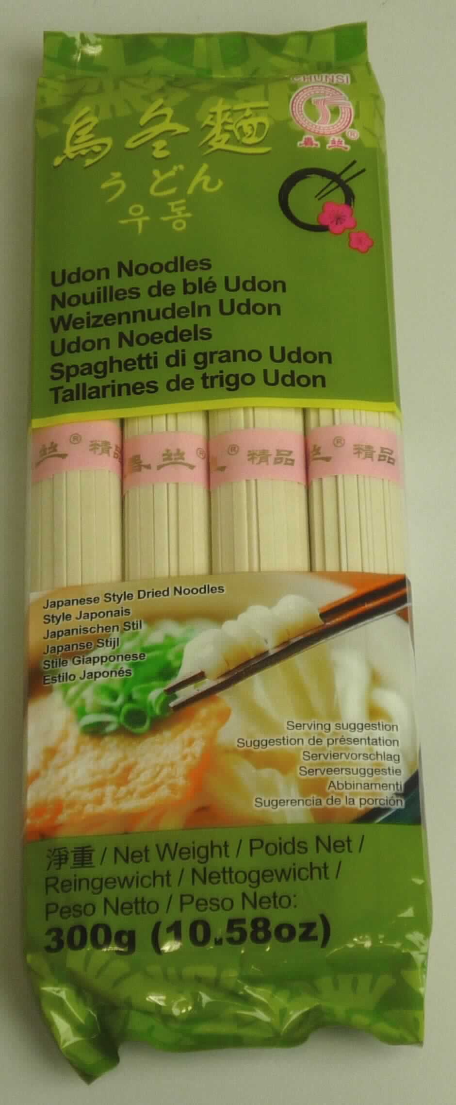 Udon Nudeln

Antragsangaben (auszugsweise):
Nudel Udon, 300 g. 

Beschreibung des vorgelegten Warenmusters (in Originalumschließung):
Bedruckter und etikettierter Kunststoffschlauchfolienbeutel; der Aufdruck enthält Angaben zum Erzeugnis 
(Weizennudeln "Udon"; 300 g), zu den Zutaten (siehe Feld 8) und zur Zubereitung (Nudeln 5 Minuten in 
kochendem Wasser kochen); darin mit Papierbanderolen zu vier Bündeln zusammengebundene, hellbeige-
farbene, längliche, getrocknete, nicht vorgekochte Nudeln mit rechteckigem Querschnitt (Länge ca. 20 cm; 
Querschnitt ca. 3 mm x 1 mm).

Weichweizenmehl*: enthalten
Eier*: nicht enthalten

*: nach den Antragsangaben 


Teigwaren, weder gekocht oder gefüllt noch in anderer Weise zubereitet, keine Eier enthaltend, Weichweizen-
mehl enthaltend