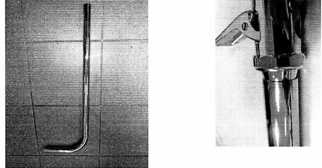 Druckspülrohr aus Stahl

Bei der Ware handelt es sich um ein geschweißtes Rohr, das an einem Ende um 90° abgebogen ist. Das Erzeugnis besitzt eine Gesamtlänge von 600 mm, sowie ein 26 mm-Innengewinde und ein 28 mm-Außengewinde. Nach den Angaben besteht das Erzeugnis aus Edelstahl (rostfreier Stahl) und ist oberflächlich verchromt. Das Rohr wird im Sanitärbereich als Druckspülrohr für ein Stand-WC verwendet. 

Aufgrund der Beschaffenheit ist das Erzeugnis als "anderes geschweißtes Rohr aus nicht rostendem Stahl" in die Codenummer 7306 4080 00 0 des Zolltarifs einzureihen.