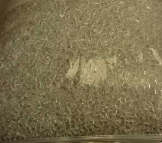Angaben des Antragstellers:
Acrylbutadien-Styrol in Primärform (Granulat, glasklar); MABS Typ C12

Untersuchungsergebnis an einem Warenmuster:
Farblose, transparentes Granulat.

Befund:
Es liegt ein Copolymer im Sinne der Position 3903 vor. Ein überwiegender Styrolanteil kann durch die Untersuchungen nicht widerlegt werden.
Ein ABS im Sinne der Unterposition 3903 3000 liegt aufgrund des enthaltenen Methylmethacrylats nicht vor.