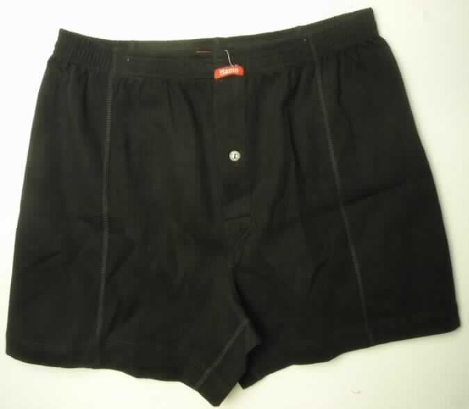 Unterhose, sog. modische Unterhose für Herren, Art. Nr. A294/2, Größe M, Foto siehe Anlage,
- aus verschiedenen, 0,6 mm und 0,9 mm dicken, einfarbigen Gewirken aus lt. Antrag 100 % Baumwolle,
- in der Taille abschließend; mit einem elastischen Taillenbund,
- vorn unterhalb des Bundes mit einer senkrecht verlaufenden Eingriffsöffnung mit 
  Knopfverschluss von links auf rechts (Männerkleidung),
- mit kurzen Hosenbeinen, an den Beinabschlüssen gesäumt,
- aufgrund des Materials, des Schnitts und der Ausstattung keine kurze Hose der Position 6103.

"Unterhose, aus Gewirken, für Männer, aus Baumwolle"
