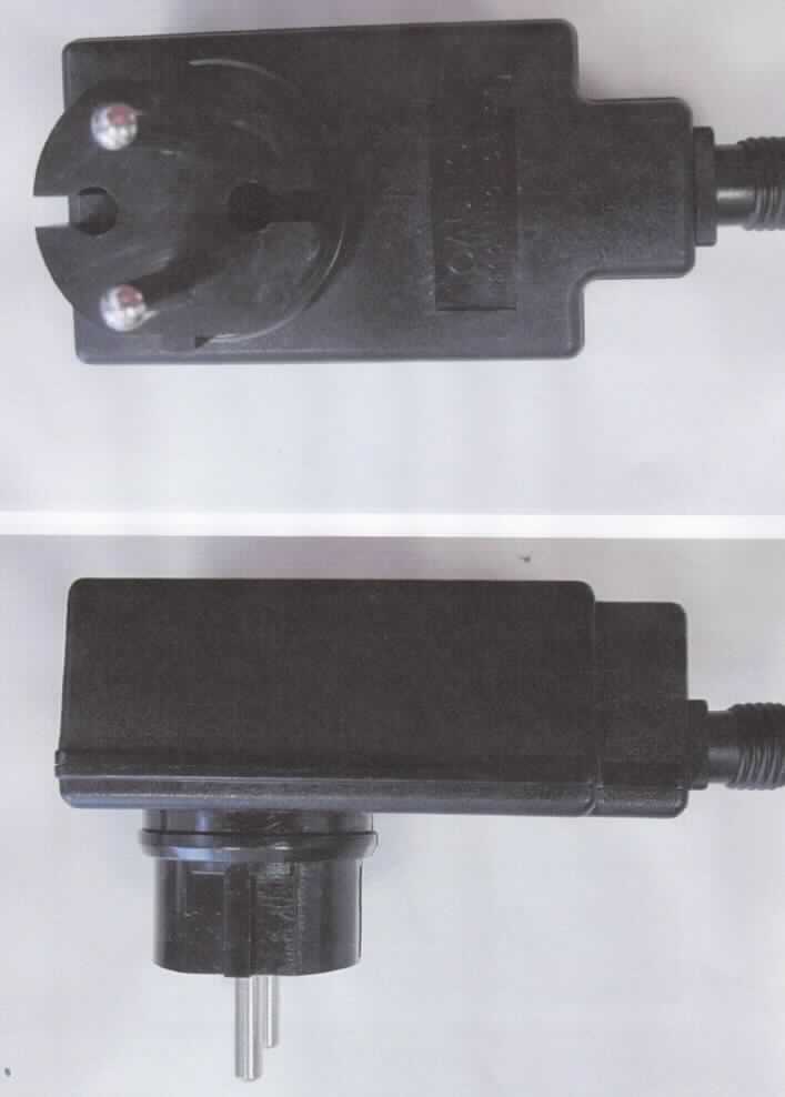 Transformator für Lichterketten IP 44, bestehend aus zwei induktiv gekoppelten Wicklungen auf einem gemeinsamen Kern in einem Kunststoffgehäuse mit den Abmessungen 5 x 12 cm, mit integriertem Außenstecker und einer Anschlussbuchse, zum Transformieren einer Eingangswechselspannung von 230 - 240 Volt in eine Ausgangswechselspannung von 24 Volt, mit einer maximalen Leistung von 0,036 kVA (lt. Antragstellerangaben).

Das Erzeugnis wird als "elektrischer Transformator, kein Transformator mit Flüssigkeitsisolation, mit einer Leistung von 1 kVA oder weniger, kein Messwandler, nicht von den Taric-Unterpositionen 8504 3180 10 bis 8504 3180 40 erfasst - Transformator für Lichterketten" eingereiht.