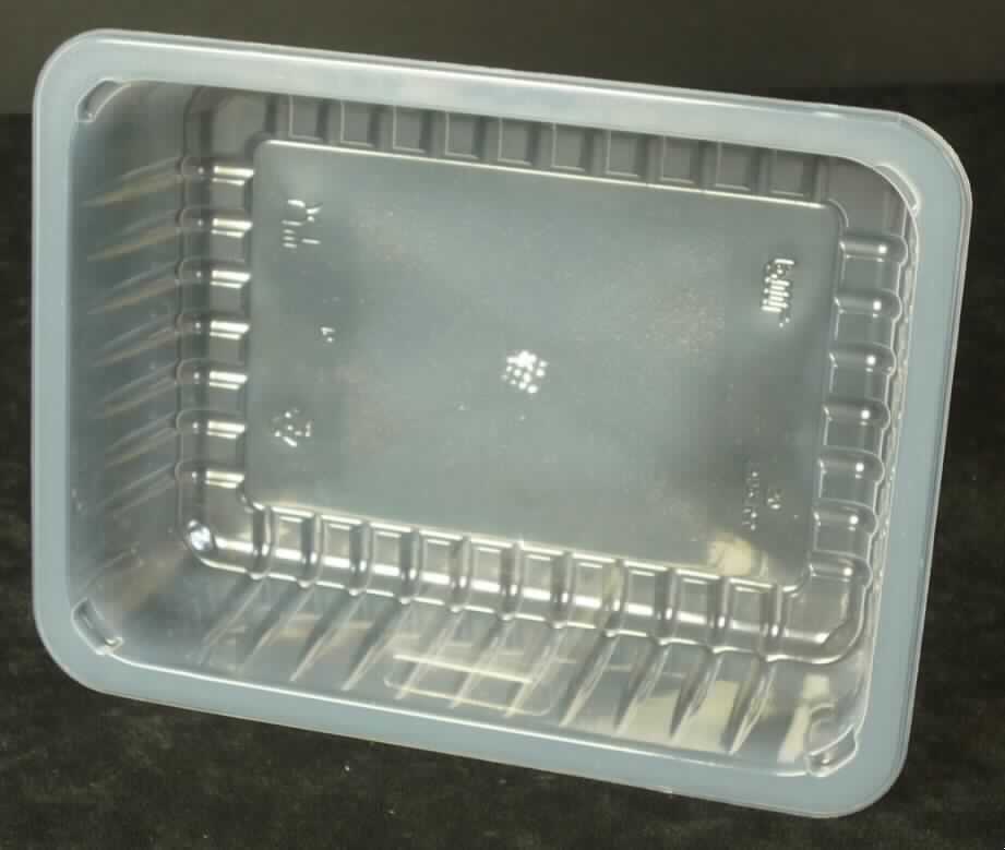 Bei dem durch ein Warenmuster veranschaulichten Artikel handelt es sich um einen quaderförmigen Behälter aus formgepresstem Polypropylen, einem Kunststoff im Sinne der Anmerkung 1 zu Kapitel 39. Das oben offen gearbeitete, an der Außenseite gerillte Erzeugnis mit den Abmessungen von ca. 19,0 x 14,5 x 5,0 cm dient dem Verpacken und Transportieren von Lebensmitteln (gem. Antragsangaben rohes Fleisch) und ist für eine längere Verwendung nicht vorgesehen.

Aus diesem Grunde scheidet eine Einreihung als "Geschirr und andere Artikel für den Tisch-oder Küchengebrauch" im Sinne der Position 3924 aus.

Derartige Erzeugnisse werden zolltariflich als "Transport- oder Verpackungsmittel aus Kunststoffen, den Schachteln ähnliche Waren" eingereiht.