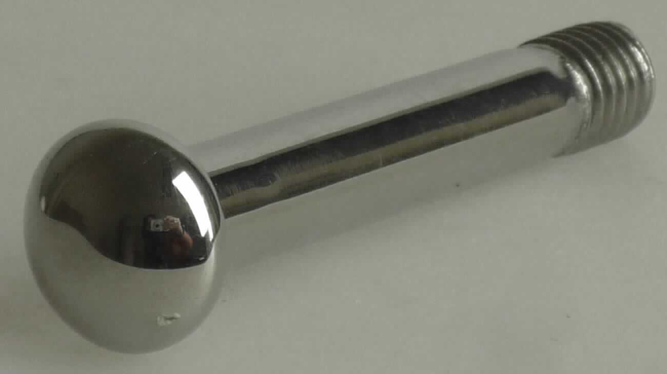 Es handelt sich um aus nicht rostendem Stahl (V2A) gefertigte Schrauben, mit linsenförmigem, polierten Kopf, einer Stiftdicke von ca. 7 mm und einem nicht bis zum Kopf reichenden Gewinde (M 8) mit stumpfen Gewindeende, zum Befestigen einer Reling.
Mit einer Gesamtlänge von ca. 56 mm.
-Antragstellerangaben-

Abbildung siehe Anlage.

Derartige Erzeugnisse gehören als "andere (als in den TARIC-Codes 7318 1100 00 - 7318 1590 71 genannte) Schrauben aus nicht rostendem Stahl, mit Gewinde und Kopf" zum TARIC-Code 7318 1590 81.