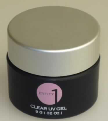 Modellier-Gel für Fingernägel

Bei dem Erzeugnis handelt es sich um ein Gel, das verwendet wird um beschädigte Fingernägel im Fingernagelstudio zu reparieren, zu verstärken oder zu verlängern. Verarbeitet wir dieses Gel ähnlich wie Nagellack. Es wird mit einem kleinen Pinsel auf Fingernägel aufgetragen und mit UV-Licht ausgehärtet.

Das Gel befindet sich in einem beschrifteten Behältnis (Inhalt 9g) mit Schraubverschluss in Aufmachung für den Einzelverkauf. Angaben zu den Inhaltsstoffen liegen vor.

Im Sinne des Zolltarifs handelt es sich um eine Zubereitung zur Hand- und Fußpflege.