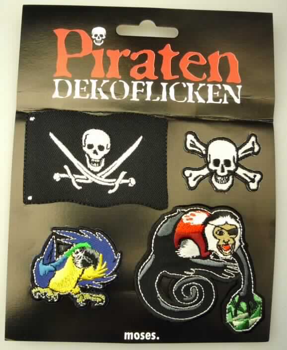 Stickerei, sog. Piraten Dekoflicken, Foto siehe Anlage,
- Motivstickerei, stilisierte Nachbildungen eines Papageis, eines Affen und eines Totenkopfs,
  sowie einer Fahne mit Totenkopf und Säbeln; 
  in den verschiedenen Abmessungen von bis zu 6,5 cm x 5,5 cm;
  in Aufmachung für den Einzelverkauf, auf einer Pappkarte aufgeklebt und in einer Kunststofffolie 
  verpackt (übliche Verpackung),
- keine Ätzstickerei; maschinell hergestellt,
- mit einem Stickgrund aus Gewebe aus laut Antrag 100% Rayon (künstliche Chemiefasern),
- auf der Rückseite mit Klebstoff beschichtet, 
- laut ergänzenden Antragsangaben mit einem Wert von mehr als 17,50 EURO je kg Eigengewicht,
- wird laut Antrag durch Erhitzen mit einem Bügeleisen zur Dekoration bzw. zur Ausbesserung
  auf Kleidungsstücke aufgeklebt,
- wird als Stickerei der Position 5810 nicht vom Warenkreis der Position 6117 erfasst.

"Stickerei als Motiv, keine Ätzstickerei oder Stickerei mit herausgeschnittenem Grund, aus Chemiefasern,
 mit einem Wert von mehr als 17,50 EUR je kg Eigengewicht, nicht handgearbeitet"