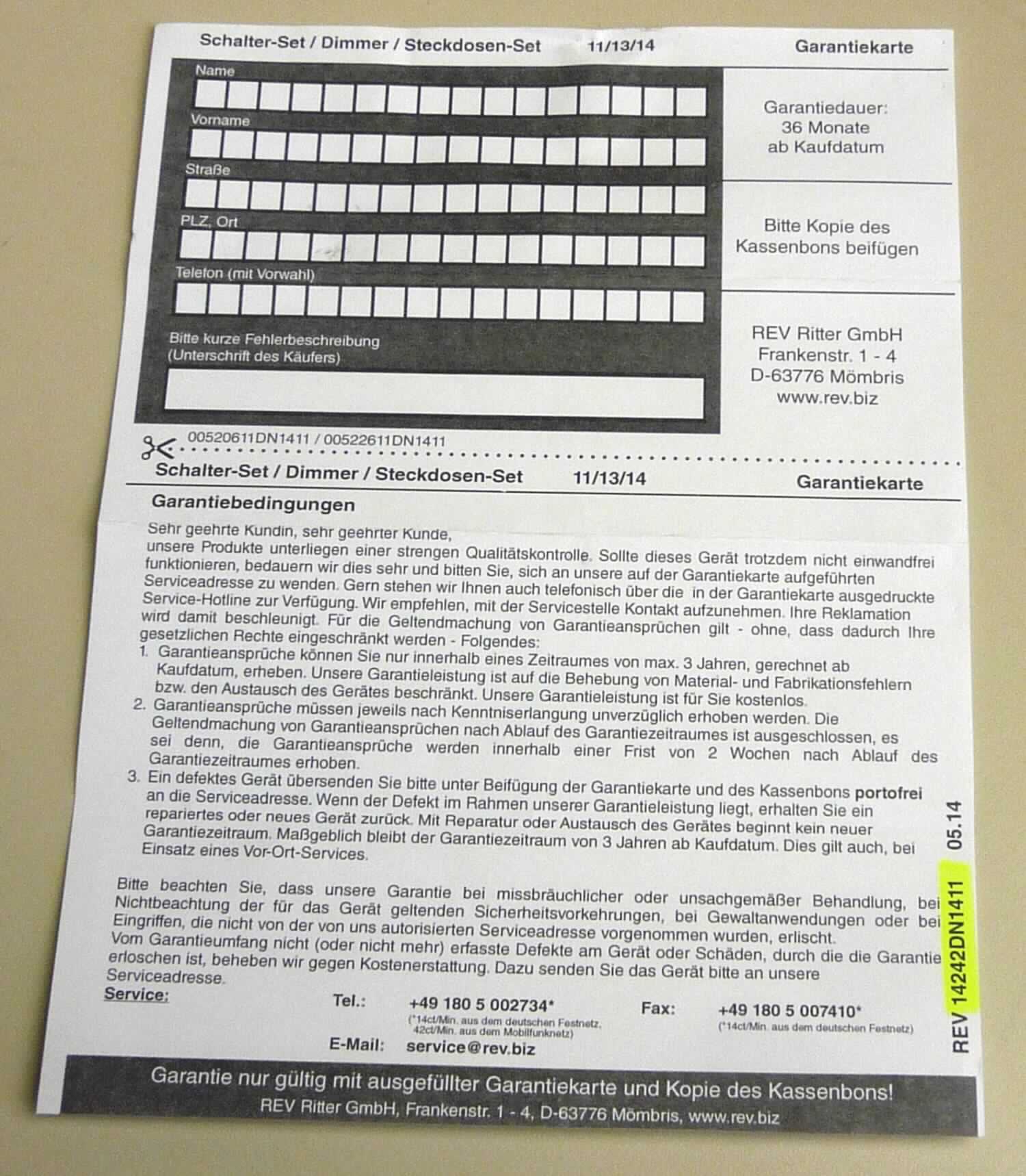 Bei der vorgelegten, als "Garantiekarte" bezeichneten Ware handelt es sich um einen rechteckigen, dreifach quergerillten Zuschnitt aus auf einer Seite bedrucktem Papier (Format etwa 14,9 x 20,1 cm). Im oberen Bereich ist er neben schlagwortartigen Hinweisen mit einer handschriftlich zu vervollständigenden Garantiekarte bedruckt. Im unteren, mittels einer Schere abzutrennenden Bereich ist der Zuschnitt unter der Überschrift "Garantiebedingungen" mit umfangreichen Informationen zum Lesen bedruckt. 

Abbildung siehe Anlage.

Derartige Waren gehören als "durch Text charakterisierte, zum Lesen bestimmte Druckerzeugnisse, auch in losen Bogen oder Blättern" zur Codenummer 4901 10 00 00 9 des Zolltarifs.