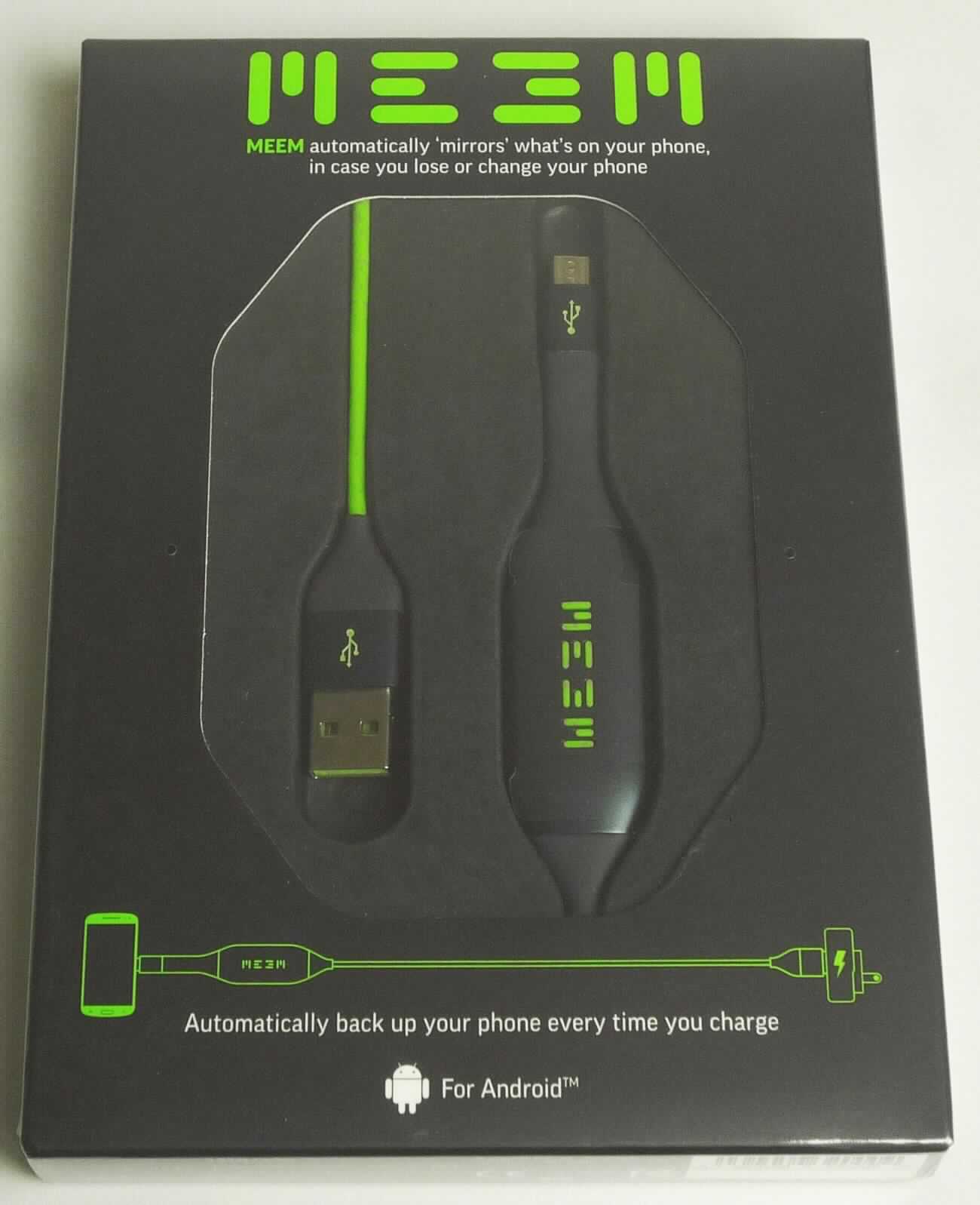 Sog. MEEM Handy-Ladekabel (MEEM automatically mirrors), bestehend aus einer Speichereinheit mit einem angebrachten 1,2 m langen USB-Kabel. Das Speichergerät besteht im Wesentlichen aus einer Leiterplatte, bestückt mit einem elektronischen 16 bzw. 32 GB Flash-Speicherbaustein und anderen integrierten Schaltungen (Controller) sowie passiven diskreten Bauelementen (Kondensator, Widerstände) in einem Kunststoffgehäuse  mit dem Firmenlogo MEEM.
Nach Anschluss an die USB Schnittstelle eines Mobiltelefons dient die Speichereinheit als nicht flüchtiger Speicher zur Datenaufzeichnung und -wiedergabe sowie als Ladekabel. Die Speichereinheit enthält keine Aufzeichnungen und wird zusammen mit einer Bedienungsanleitung in einer Pappbox geliefert.

Die Ware wird als "Halbleiter-Aufzeichnungsträger mit nicht flüchtiger Halbleiterspeichervorrichtung, ohne Aufzeichnung" eingereiht.

Anlage: 1 Abbildung