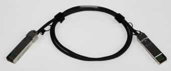 Netzwerkkabel, sog. "Twinax Cable, passive Cable",
- in den Längen: 1 Meter (Art.-Nr. 18141), 2 Meter (Art.-Nr. 18142), 3 Meter (Art.-Nr. 18143), 
  4 Meter (Art.-Nr.18144);
- jeweils in Form eines isolierten Rundkabels mit zwei Interface-Steckerverbindern auf 
  beiden Seiten, für eine Spannung von weniger als 1000 V,
- jeweils in Kombination mit je einem in den Anschlussstücken integrierten EEPROM mit gespeicherten 
  Identifikationsdaten,
- zum Verbinden von Netzwerk- und Telekommunikationsgeräten zur Datenübertragung.

Die Haupttätigkeit übt jeweils das Kabel mit den Anschlussstücken aus.

Die Waren sind jeweils als "isoliertes elektrisches Kabel, nicht erfasst von den Unterpositionen (HS) 8544 11 - 8544 30, für eine Spannung von 1000 V oder weniger, mit Anschlussstücken, von der für die Telekommunikation verwendeten Art" einzureihen.