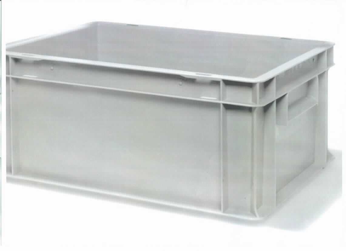 Die durch Abbildung veranschaulichte und als "Transportbox" bezeichnete Ware ist eine Kiste in den Abmessungen von ca. 40 x 30 x 12 cm. Sie besteht - laut Antragsangaben - aus Polypropylen, einem Kunststoff im Sinne der Anmerkung 1 zu Kapitel 39. 
Das im Spritzgussverfahren hergestellte Erzeugnis wird - laut Antragsangaben - zum Transport von Werkzeugen verwendet.

Derartige Erzeugnisse werden zolltariflich als "Transport- oder Verpackungsmittel aus Kunststoffen, Schachteln (einschließlich Dosen) und ähnliche Waren, nicht besonders gestaltet oder hergerichtet für den Transport und die Verpackung von Halbleiterscheiben (wafers), Masken und Retikeln, andere als Fotomasken- oder Siliciumscheibenbehälter" eingereiht.