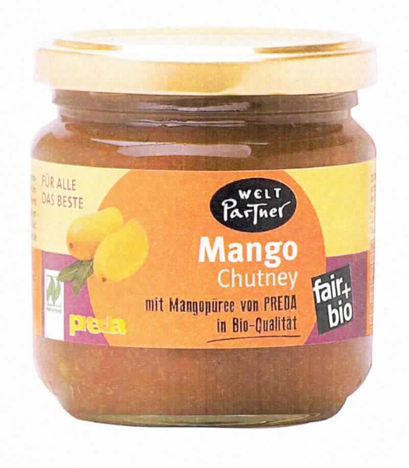 Mango, zubereitet.

Antragsangaben (als zutreffend unterstellt): Chutney-Mango. Aufmachung: in einem Schraubglas à 240 g. Es wurden vertrauliche Angaben gemacht.

Beschaffenheit des vorgelegten Warenmusters: Schraubdeckelglas, darin eine orange-braune, Mango- und wenig Rosinenstückchen enthaltende, viskose Masse, süß, fruchtig, pikant, nach Mango schmeckend. Aufschrift (auszugsweise): "Chutney-Mango, pikant, fruchtig. Nährwertangabe pro 100 g: Kohlenhydrate: 54,5 g, davon Zucker: 52 g".

Essigsäure (gemäß Zutatenliste): nicht enthalten
Alkohol (gemäß Zutatenliste): nicht enthalten. 
Zuckergehalt i. S. der ZAnm 2 a), Absatz 1 zu Kap 20 (gemäß Angabe): mehr als 9 GHT. 
Zugesetzter Zucker i.S. der ZAnm 3, 2. Anstrich zu Kap 20: enthalten.

Früchte, Nüsse und andere genießbare Pflanzenteile, in anderer Weise zubereitet oder haltbar gemacht, auch mit Zusatz von Zucker, anderen Süßmitteln oder Alkohol, anderweit weder genannt noch inbegriffen, andere als in den UPos 2008 11 bis 2008 97 genannt, ohne Zusatz von Alkohol, mit Zusatz von Zucker, in unmittelbaren Umschließungen mit einem Gewicht des Inhalts von 1 kg oder weniger, tropische Früchte, andere.