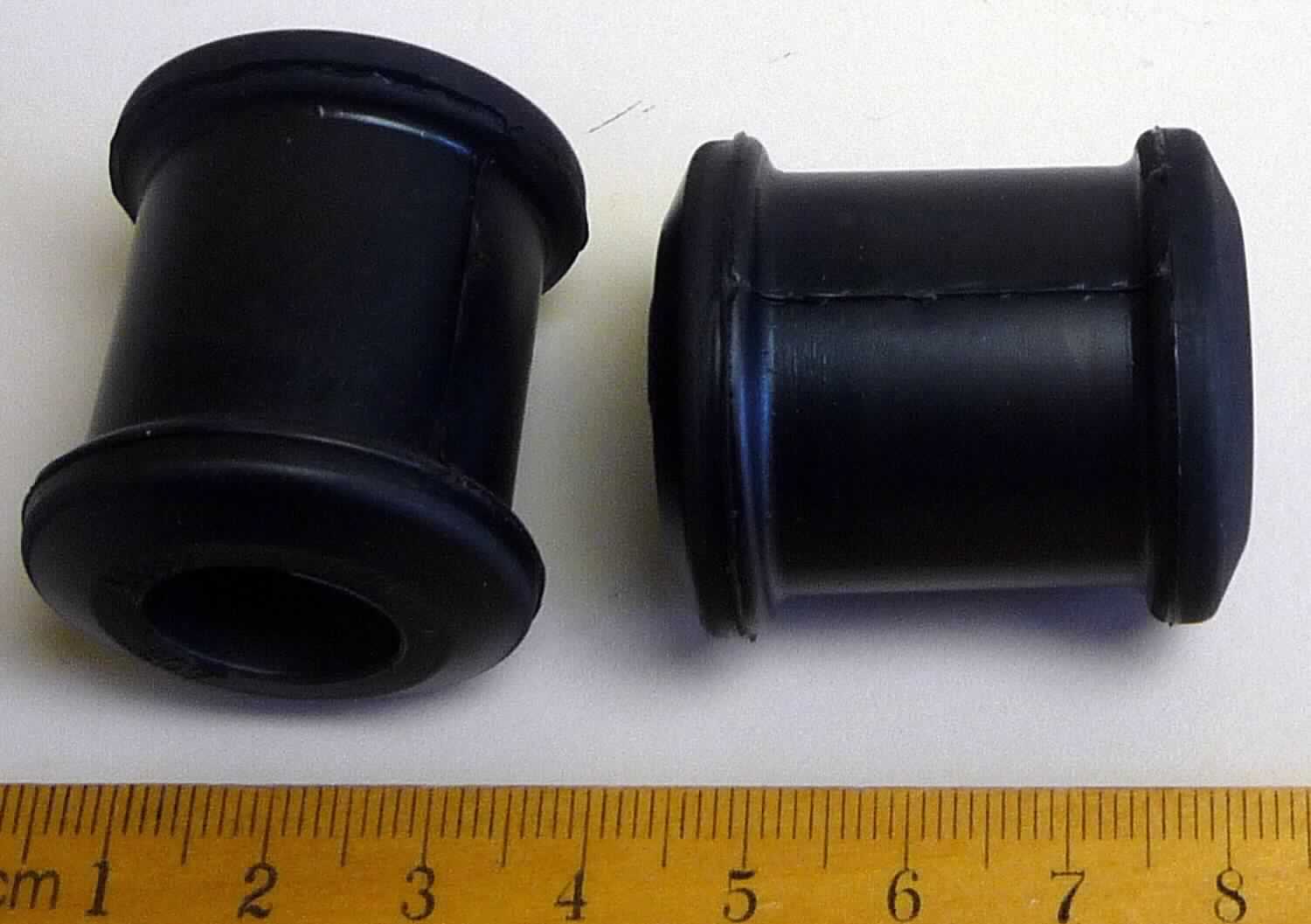 Angaben des Antragstellers:
Buchse
Verwendungszweck: Reduzierung von Vibrationen, eingebaut in einem Stoßdämpfer im KFZ.
Material: Naturkautschuk

Untersuchungsergebnisse an Warenmustern:
Spulenähnliche Formteile mit seitlichen Verbreiterungen aus einem schwarzen, elastischen Material (Länge: ca. 3,5 cm, Außendurchmesser: ca. 3,2 cm; Innendurchmesser: ca. 1,5 cm).

Befund:
Es liegt ein Formteil aus Weichkautschuk von der für Kraftfahrzeuge der Positionen 8701 bis 8705 bestimmten Art im Sinne der Unterposition (KN) 4016 9957 vor.