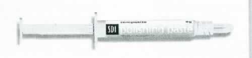 Zubereitetes Zahnpflegemittel: Polierpaste

Bei der Ware handelt es sich den vorgelegten Angaben nach um eine Polierpaste auf Basis von Aluminiumoxid. Die Ware ist abgefüllt in Einzelspritzen zu deklarierten 4 g. Beigelegt ist eine Gebrauchsanweisung zur korrekten Applikation im Rahmen einer Zahnrestauration. Die Paste wird hiernach zur Endpolitur bei Kompomer-, Amalgam-, Porzellan-, Keramik- und Goldrestaurationen zur Herstellung glatter und glänzender Zahnoberflächen eingesetzt.

Die Ware ist als zubereitetes Zahnpflegemittel in die Position 3306 1000 der Kombinierten Nomenklatur einzureihen.