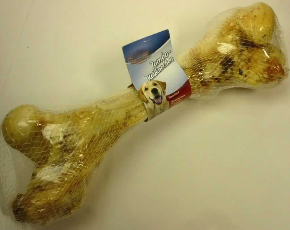 Nach den Antragsangaben und der vorliegenden Warenprobe handelt es sich um einen ca. 40 cm langen und an den beiden Gelenkkopf-Enden ca. 15 cm breiten, aus dem Fleisch ausgelösten Knochen vom Rind mit geringen Fleischanhaftungen, ohne weitere Zusatzstoffe. Der Knochen wurde gekocht, gebleicht und durch Hitze stark getrocknet.
Die Einreihung setzt voraus, dass es sich nach der veterinärrechtlichen Beurteilung zum Zeitpunkt der Einfuhr um ein für die menschliche Ernährung ungeeignetes (ungenießbares) Erzeugnis handelt.
Die Ware ist verschweißt in einer transparenten Kunststofffolie mit einem Kunststoffnetzbeutel verpackt und ist zur Verwendung als Futtermittel für Hunde (sog. Jumbo-Kauknochen, 1200 g) bestimmt.
Zolltarifrechtlich handelt es sich um "andere Knochen als in den Codenummern 0506 1000 00 0 und 0506 9000 00 1 genannt, nicht für die menschliche Ernährung geeignet".