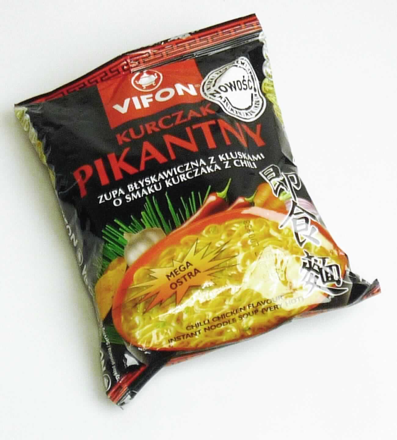 Instant-Nudelsuppe 

Antragsangaben:
Handelsübliche Bezeichnung der Ware: Instantnudelsuppe - Chili Chicken Flavour Instant Noodle Soup 70 g 
(VIFON)

Beschreibung des vorliegenden Warenmusters:
Vorwiegend schwarzer Original-Schlauchfolienbeutel mit Abbildung einer Nudelsuppe; der Aufdruck enthält 
Angaben zum Erzeugnis ("Chilli Chicken Flavour Instant Noodle Soup (Very Hot)"), zu den Zutaten (siehe 
Feld 8) und zur Zubereitung (Inhalt mit 400 ml kochendem Wasser übergießen und 3 Minuten ziehen lassen); 
darin ein Block aus dicht ineinander verschlungenen gelblichen, trockenen, sehr brüchigen Fadennudeln  
(ca. 10 cm x 9 cm x 2,5 cm), Geschmack nach in Fett gerösteten Teigwaren; beigelegt in einem Schlauch-
folienbeutel ein Tütchen mit einer Suppengrundlage, ein Tütchen mit einem Gewürzöl und ein Tütchen mit 
getrocknetem Gemüse.

Es liegt eine Warenzusammenstellung in Aufmachung für den Einzelverkauf gem. AV 3b) vor, die zur 
Herstellung eines Nudelgerichts vorgesehen ist. Der Charakter wird durch die Nudeln bestimmt, da 
diese den größten Teil der Ware ausmachen.

Teigware, durch Frittieren zubereitet und getrocknet, aus Weizenmehl