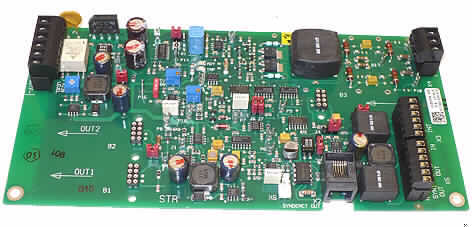 Unvollständiges Diebstahlalarmgerät (STR/SRC Elektronik)
- aus einer Platine mit Sende- und Empfangsgerät sowie einer Platine mit Steuerelektronik
  und akustischem Alarmgeber (Abbildung siehe Anlage),
- zum Auslösen eines Alarms bei Detektion eines sog. Sicherungsetiketts nach Aussenden 
  und Empfangen von Magnetfeldimpulsen/Funkfrequenzssignalen auf einer
  Frequenz von 8,2 MHz,
- nach Komplettierung mit einer Antenne, Stromversorgung und Gehäuse mit Standfuß zur 
  Verwendung als akustisches Diebstahlalarmgerät für die Warensicherung.

"Elektrisches Hörsignalgerät (Diebstahlalarmgerät), von der für Gebäude verwendeten Art, - 
unvollständiges, nocht nicht zusammengesetztes Warendiebstahlalarmsystem"