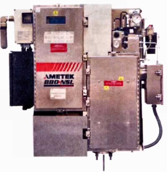 Messgerät, "Model 880-NSL", mit den Abmessungen 950 x 1037 x 305 mm und einem Gewicht von 115 kg im Wesentlichen bestehend aus einem Gehäuse mit Prozessanschluss, Anzeigeinstrumenten, einer UV-Lichtquelle, einem Detektor, einer optischen Röhre, einem Probenofen sowie einer Auswerteelektronik. Eine Probe des quantitativ zu analysierenden Gases mit bekannter qualitativer Zusammensetzung wird mit UV-Licht bestrahlt. Dabei wird ein Teil des Lichtes durch das Gas absorbiert, wobei die Menge des absorbierten Lichtes proportional zur Konzentration des Gases ist. Die Absorptionskurve des Gases ist bekannt. Das Gerät dient ausschließlich der quantitativen Gasanalyse von H2S und SO2 im Restgas von Schwefelrückgewinnungsanlagen (Claus-Verfahren) mit dem Ziel der Prozessüberwachung und -optimierung.
Das Gerät wird als "elektronisches Gerät für physikalische oder chemische Untersuchungen, als Untersuchungsgerät für Gase oder Rauch" eingereiht.

Abbildung: siehe Anlage