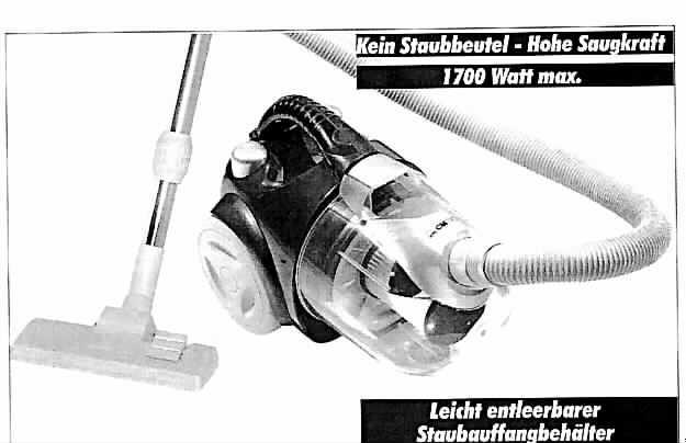 Bodenstaubsauger
- aus einem Kunststoffgehäuse mit Staubauffangbehälter, Tragegriff, eingebautem Elektro-
  motor, Filtersystem, Saugschlauch, Teleskop-Saugrohr, Bodendüse, automatischer
  Kabelaufwicklung und Netzkabel mit Stecker,
- mit einer Leistung von 1700 Watt und einem Fassungsvermögen des Staubbehälters von 
  weniger als 20 l,
- zum Aufsaugen von trockenem Schmutz in Wohnräumen.

"Staubsauger mit eingebautem Elektromotor mit einer Leistung von 1700 Watt und einem
 Fassungsvermögen des Staubbehälters von weniger als 20 l - sog. Bodenstaubsauger"