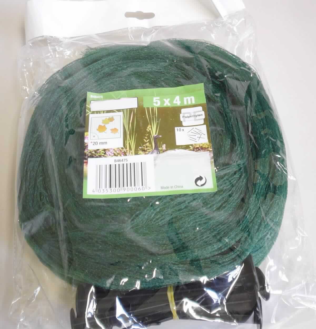 Kettengewirke, sog. Laubschutznetz, Artikel B46475, Foto siehe Anlage,
- in einem Polybeutel verpackt, mit Befestigungsmaterial eingehend (zehn Befestigungshaken aus Kunststoff), 
- rechteckig, laut Antrag in den Anmessungen von 5 m x 4 m,
- aus ca. 1 mm breiten, gefärbten Streifen aus synthetischer Spinnmasse (laut Antrag: Polyethylen), damit 
  keine Ware der Unterposition 6005 3700,
- ohne Elastomergarne oder Kautschukfäden,
- ohne Flor- oder Schlingenoberfläche,
- netzartig durchbrochen; weder geknüpft noch konfektioniert (wird somit nicht von Warenkreis der Position 5608
  erfasst),
- dient laut Antrag als Laubschutz für Gartenteiche.

"Kettengewirke, anderes als in den Positionen 6001 bis 6004 genannte, aus Streifen aus synthetischer 
 Spinnmasse"
