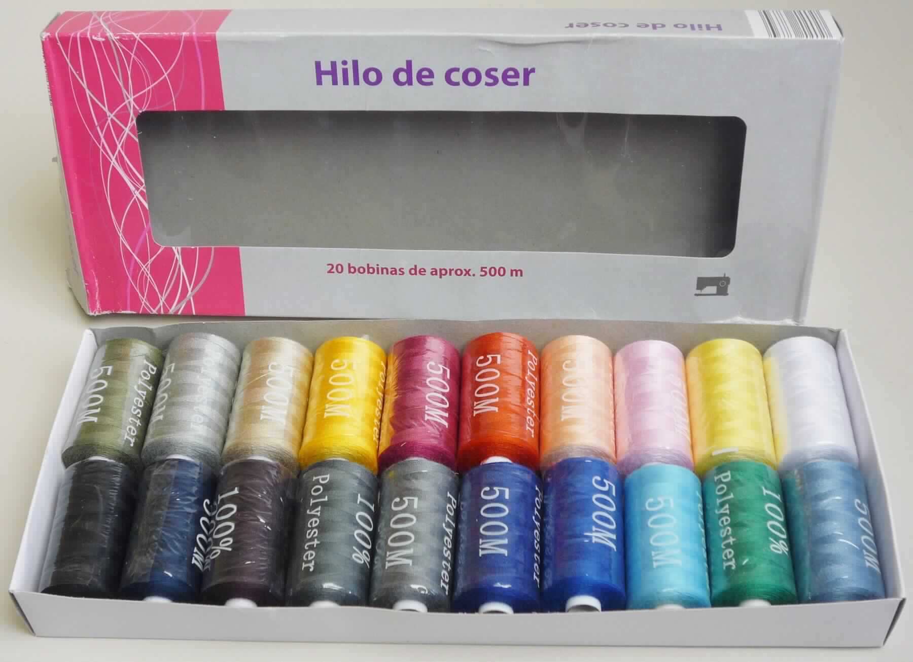 Garn, sog. Nähmaschinengarn,  Foto siehe Anlage,
- als Sortiment mit 20 Spulen in unterschiedlichen Farben, in Aufmachung für den Einzelverkauf,
- laut Antrag:
-- aus Fasern aus Polyester (synthetische Spinnfasern),
-- nicht appretiert (somit kein Nähgarn),
- gezwirntes Garn (mit einer Z-Drehung als letzter Drehung),
- auf einer Unterlage (Spule) aufgemacht, mit einem Gewicht einschließlich der Unterlage von weniger als 125 g 
  (Garn in Aufmachung für den Einzelverkauf).

"Garn aus synthetischen Spinnfasern, kein Nähgarn, in Aufmachungen für den Einzelverkauf, mit einem Anteil
 an synthetischen Spinnfasern von mehr als 85 GHT"