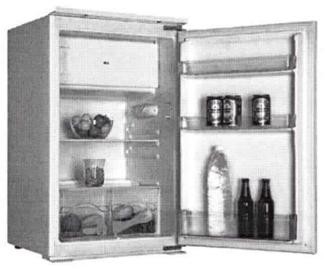 Einbaukühlschrank mit Gefrierfach
- aus Kompressions-Kälteaggregat, Gefrierfach, drei Türeinsätzen, einem Glasboden,
  zwei Gemüsefächern und Innenbeleuchtung, in einem Einbau-Schrankgehäuse
  (Abmessungen H x B x T: 88 x 54 x 54 cm) mit Fronttür (Abbildung siehe Anlage),
- mit einem Netto-Fassungsvermögen von 120 l (Kühlraum 105 l, Gefrierfach 15 l),
- zum Kühlen und Kühlhalten - kennzeichnende Haupttätigkeit - und Einfrieren von
  Kühl- bzw. Gefriergut im Haushalt.
Das Kühlen stellt die das Ganze kennzeichnende Haupttätigkeit dar.

"Kühlschrank, Haushaltskühlschrank, Kompressorkühlschrank, mit einem Inhalt von weniger als 340 l, kein Tischkühlschrank (Multifunktionsgerät  zum Kühlen - kennzeichnende Haupttätigkeit - und Einfrieren) - Einbaukühlschrank mit Gefrierfach"