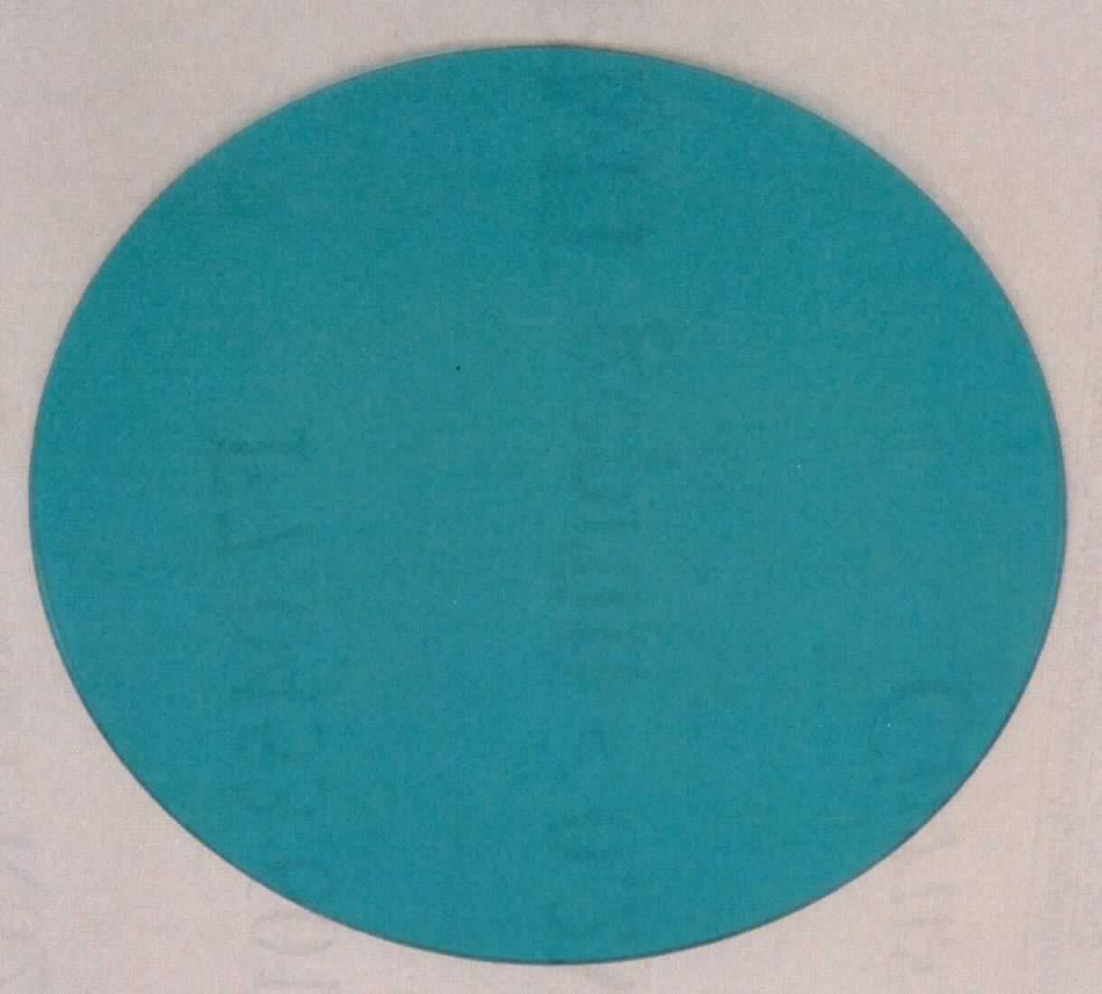 Optisches Element aus Glas, sog. Optischer Filter, Foto siehe Anlage,
- ein Warenmuster wurde nicht vorgelegt; die Einreihung erfolgt anhand der Antragsangaben,
- in Form einer runden Scheibe aus gefärbtem Glas (C5000),
- in den Abmessungen: ca. 91,5 mm (Durchmesser) x 1,1 mm (Dicke), 
- mit optischem Effekt (Filterfunktion) durch die Färbung des Glases,
- nicht optisch bearbeitet (das beidseitige Polieren bewirkt keinen optischen Effekt), somit keine
  Ware der Position 9001,
- zur Verwendung als Farbkompensationsfilter in einem Mammographiegerät.

"Optisches Element, aus Glas (keine Waren der Position 7015), nicht optisch bearbeitet"