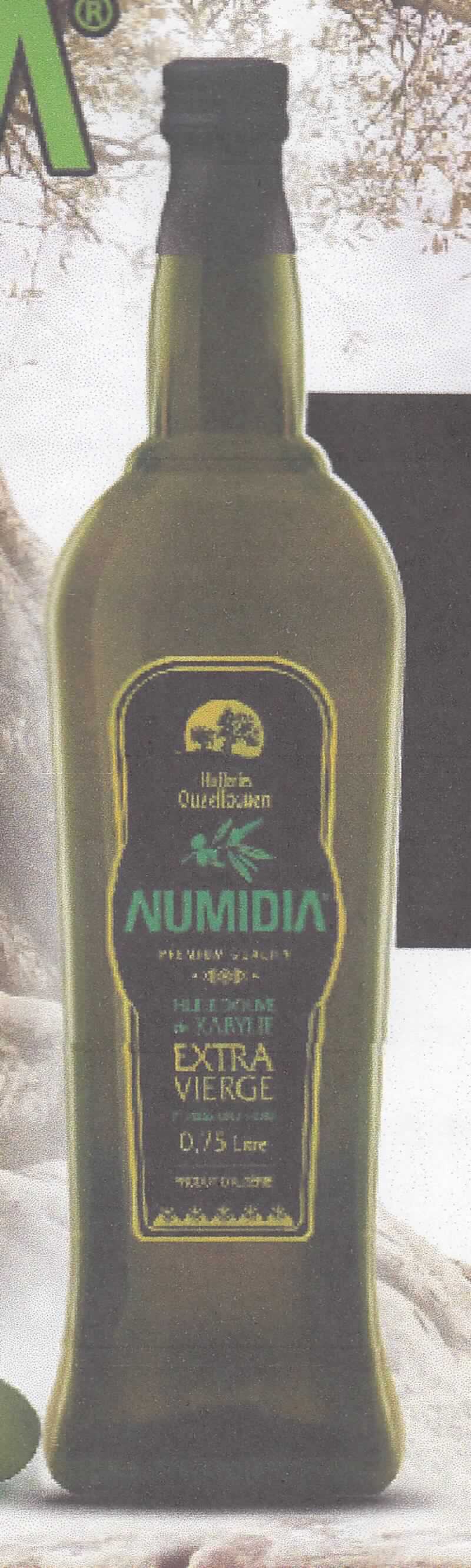 Angaben des Antragstellers:
Zusammensetzung: Olivenöl, kaltgepresst, Extra Virgin.
Verwendung: Speiseöl
Handelsübliche Maßeinheit: Flasche mit 50 cl und 75 cl.

Zur Begutachtung lag keine Warenprobe vor.

Befund:
Nach den Angaben des Antragstellers liegt nicht behandeltes Olivenöl (Extra Virgin) vor.

Olivenöl und seine Fraktionen, auch raffiniert, jedoch nicht chemisch modifiziert: nicht behandelt: andere als Lampantöl.