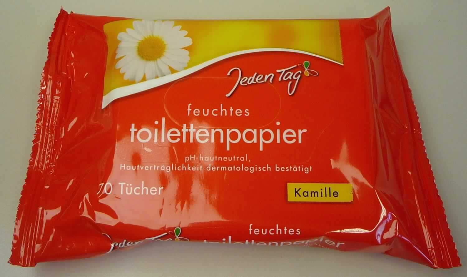 Angaben:
Feuchtes Toilettenpapier; 70 Tücher pro Packung; Tücher getränkt mit einer Mischung aus Wasser, Reinigungsmitteln, Hautpflegemitteln, Duftstoffen, Konservierungsmitteln und weiteren Bestandteilen.
 
Warenbeschaffenheit:
Weiße, feuchte, reinigende Vliestücher (Abmessung: ca. 20 x 10,5 cm), umverpackt in einem wiederverschließbaren Kunststoffbeutel.

Befund:
Vliesstoffe mit Reinigungsmitteln getränkt, zur Körperpflege.
Da die Reinigungstücher mit Reinigungsmittel getränkt sind, das der Ware den wesentlichen Charakter verleiht, ist die Ware in die Position 3401 einzureihen.
