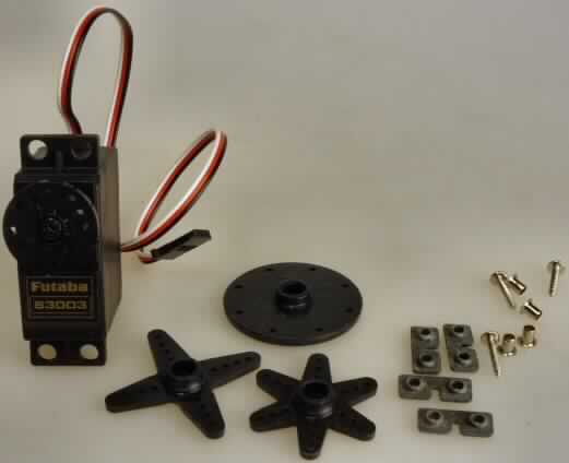 Es handelt sich um eine Warenzusammenstellung, bestehend aus einem sog. "Micro-Stellmotor" (charakterbestimmend), einer Stellscheibe, zwei Servohörnern, vier Kunststoffteilen, vier Metallhülsen und vier Montageschrauben.
Der Elektromotor in Form eines Gleichstrommotors - in einem Kunststoffgehäuse mit integriertem Getriebe und einer auf der Welle befestigten Stellscheibe sowie einem Anschlusskabel mit Anschlussstecker - ist lt. Antragsteller für sog. "Robotik-Anwendungen" bestimmt.

Techn. Daten des Motors (auszugsweise):
- Gehäuseabmessung: ca. 55,5 x 19,8 x 43 mm (mit auswechselbarer Stellscheibe)
- Gewicht: 37 g 
- Betriebsspannung: 4 bis 6 V
- Stromstärke: max. 170 mA 
- Temp.-bereich: -10 bis +50°C 

Die Warenzusammenstellung ist in einem gemeinsamen Karton verpackt und wird als "Elektromotor mit einer Leistung von 37,5 Watt oder weniger, kein Synchronmotor der UPos. (KN) 8501 1010, Gleichstrommotor, keine Ware des TARIC-Codes 8501 1099 10 bis 8501 1099 82" eingereiht.

Anlage: 1 Abbildung