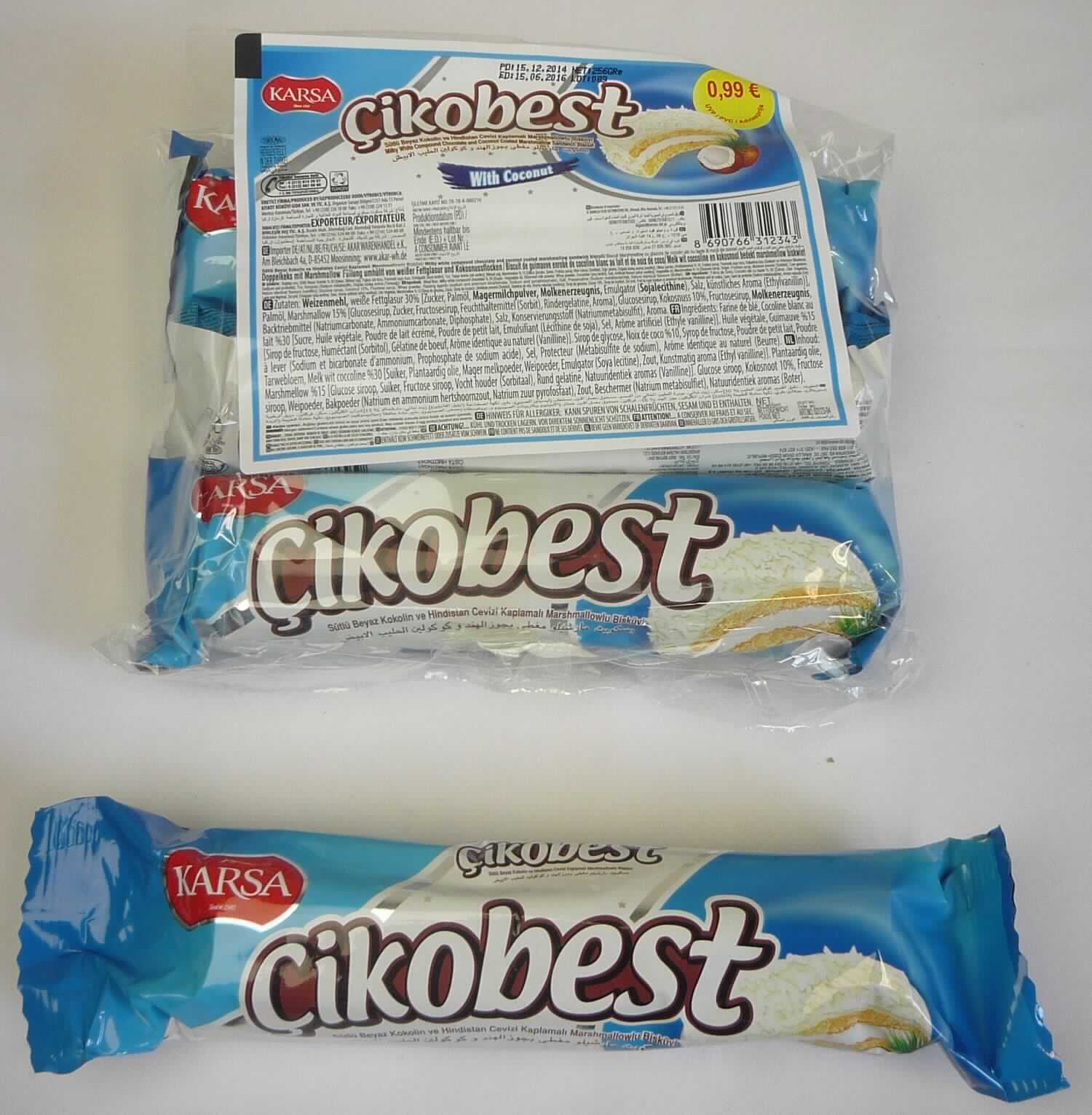 Marshmallow-Doppelkekse

Antragsangaben:
3123-4 Karsa Cikobest Doppelkeks mit Marshmallowfüllung umhüllt von weißer Fettglasur und Kokosnussflocken 256 g

Beschreibung des vorgelegten Warenmusters:
Runde, vollständig mit weißer Fettglasur überzogene und mit Kokosraspeln bestreute Doppelkekse mit weißer Marshmallowfüllung, nach weißer Fettglasur, süßem Keks, Marshmallow und Kokos schmeckend; 4 in bunt bedruckter Original-Schlauchfolie verpackte Keksrollen mit jeweils 64 g sind mit einem Klebestreifen gebündelt und in eine etikettierte Klarsichtfolie eingeschweißt; der Aufdruck (auf Deutsch und in verschiedenen Frendsprachen) enthält den Handelsnamen (siehe Feld 8), Angaben zum Erzeugnis ("Doppelkeks mit Marshmallow Füllung") und zu den Zutaten (siehe Feld 8).

Wassergehalt im Keksanteil: 12 GHT oder weniger (nach der Produktbeschaffenheit)
Fettgehalt im Keksanteil: 35 GHT oder weniger (nach der Produktbeschaffenheit)
Stärke/Glucose*: 25 bis weniger als 50 GHT
Saccharose/Invertzucker/Isoglucose**: 30 bis weniger als 50 GHT
Milchfett***: weniger als 1,5 GHT 
Milchprotein***: weniger als 2,5 GHT 

*: festgestellt gemäß VO (EG) 900/2008, VO (EU) 118/2010 
**: festgestellt gemäß VO (EG) 900/2008
***: berechnet aus den Analysedaten in Verbindung mit der Zutatenliste

Backware, Kekse gesüßt, ohne kakaohaltigen Überzug, mit einem Gehalt an Milchfett von weniger als 8 GHT, 
Doppelkekse mit Füllung; kein Erzeugnis der Unterposition 1905 3119, da weiße Fettglasur kein kakaohaltiges Erzeugnis ist.