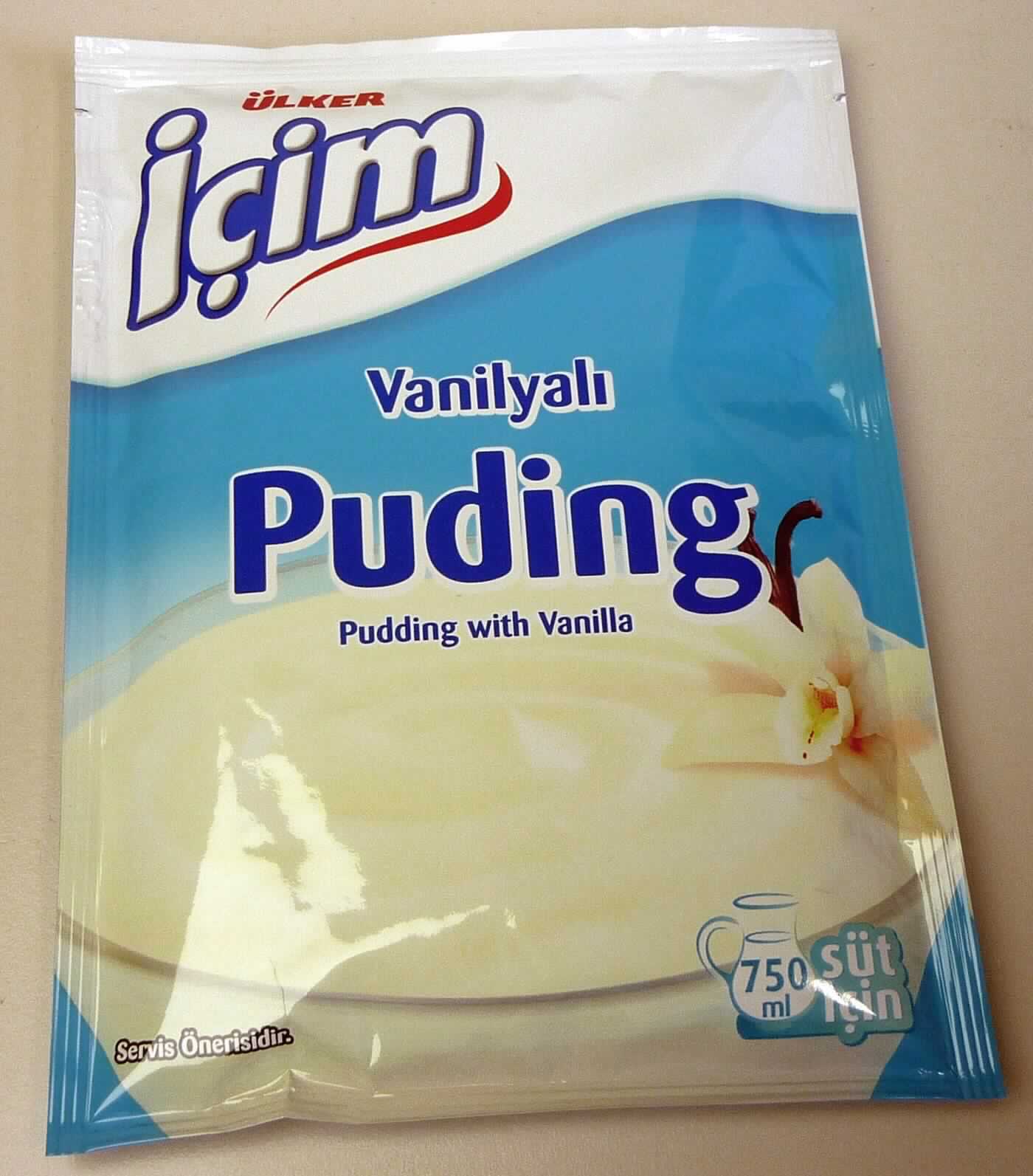 Puddingpulver

Antragsangaben: 4610-1 Ülker Icim Vanillepudding 125 g

Beschreibung des vorgelegten Warenmusters:
Weißes, mit Zuckerkristallen durchsetztes Pulver, süß und nach Vanille schmeckend, luftdicht verpackt in bunt bedrucktem Original-Folienbeutel, der Aufdruck (auf Deutsch und in verschiedenen Fremdsprachen) enthält den Handelsnamen (siehe Feld 8), Angaben zum Erzeugnis ("Vanillepudding"), zur Füllmenge (125 g) und den Zutaten (siehe Feld 8).

Kakao: nicht enthalten (laut Zutatenliste)
Saccharose (einschließlich Invertzucker als Saccharose berechnet)*: 70 GHT oder mehr
Stärke/Glucose**: 25 bis weniger als 50 GHT
Saccharose/Invertzucker/Isoglucose*: 50 GHT oder mehr 
Milchfett und Milchprotein: nicht enthalten (laut Zutatenliste)

*  : festgestellt gemäß VO (EG) 900/2008
** : festgestellt gemäß VO (EG) 900/2008, VO (EU) 118/2010

Lebensmittelzubereitung aus Stärke, ohne Gehalt an Kakao, anderweit weder genannt noch inbegriffen, mit
einem Gehalt an Saccharose (einschließlich Invertzucker als Saccharose berechnet) von 70 GHT oder mehr, 
Puddingpulver.