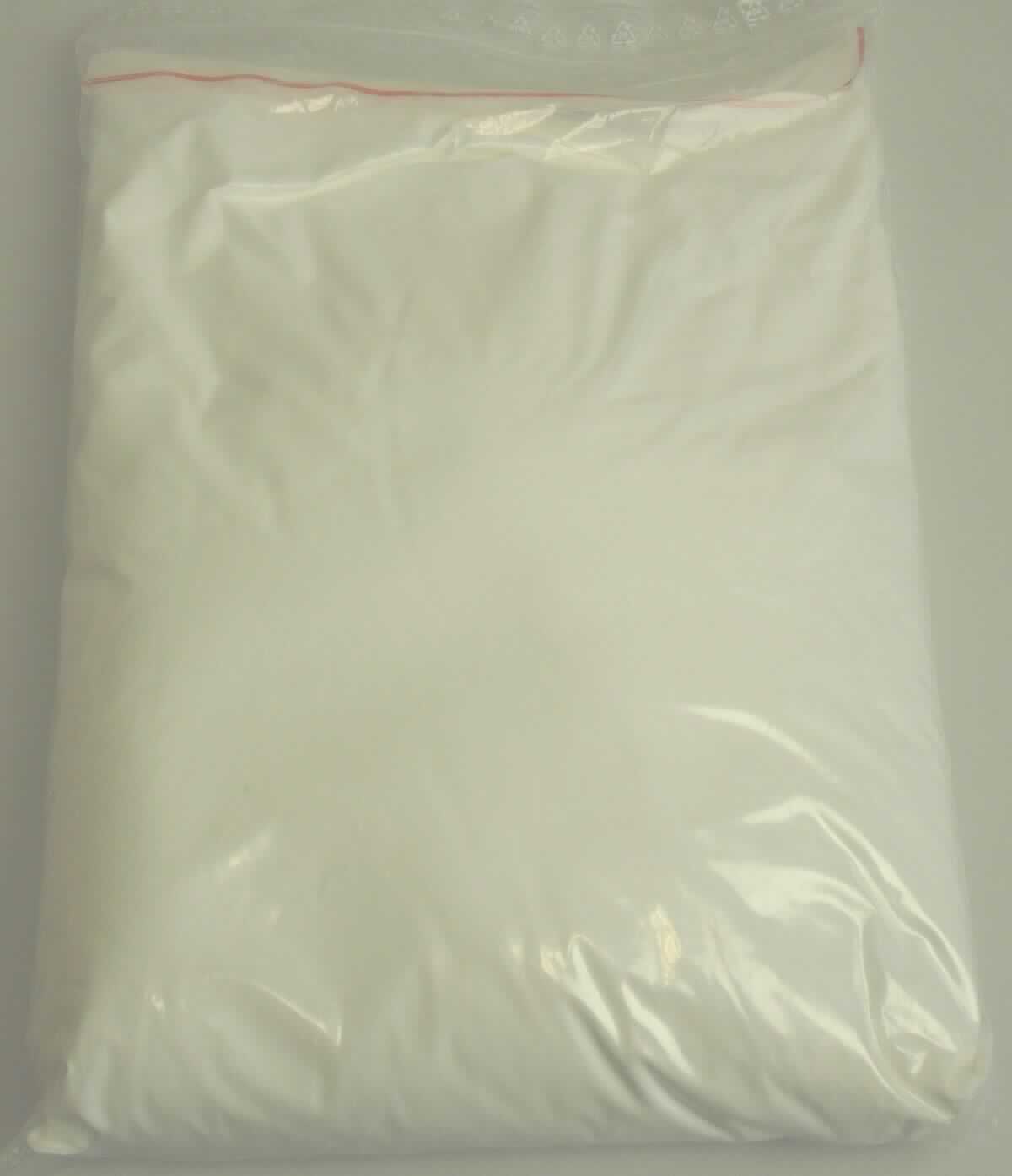 Angaben des Antragstellers:
Copolymer aus Vinylchlorid und Vinylisobutylether
-Chlorgehalt 44 GHT, was einem Vinylchloridgehalt von 85 GHT im Copolymer entspricht-

Untersuchungsergebnis an einem Warenmuster:
Feines, weißes Pulver

Befund:
Copolymer des Vinylchlorids im Sinne der Unterposition (KN) 3904 4000.
