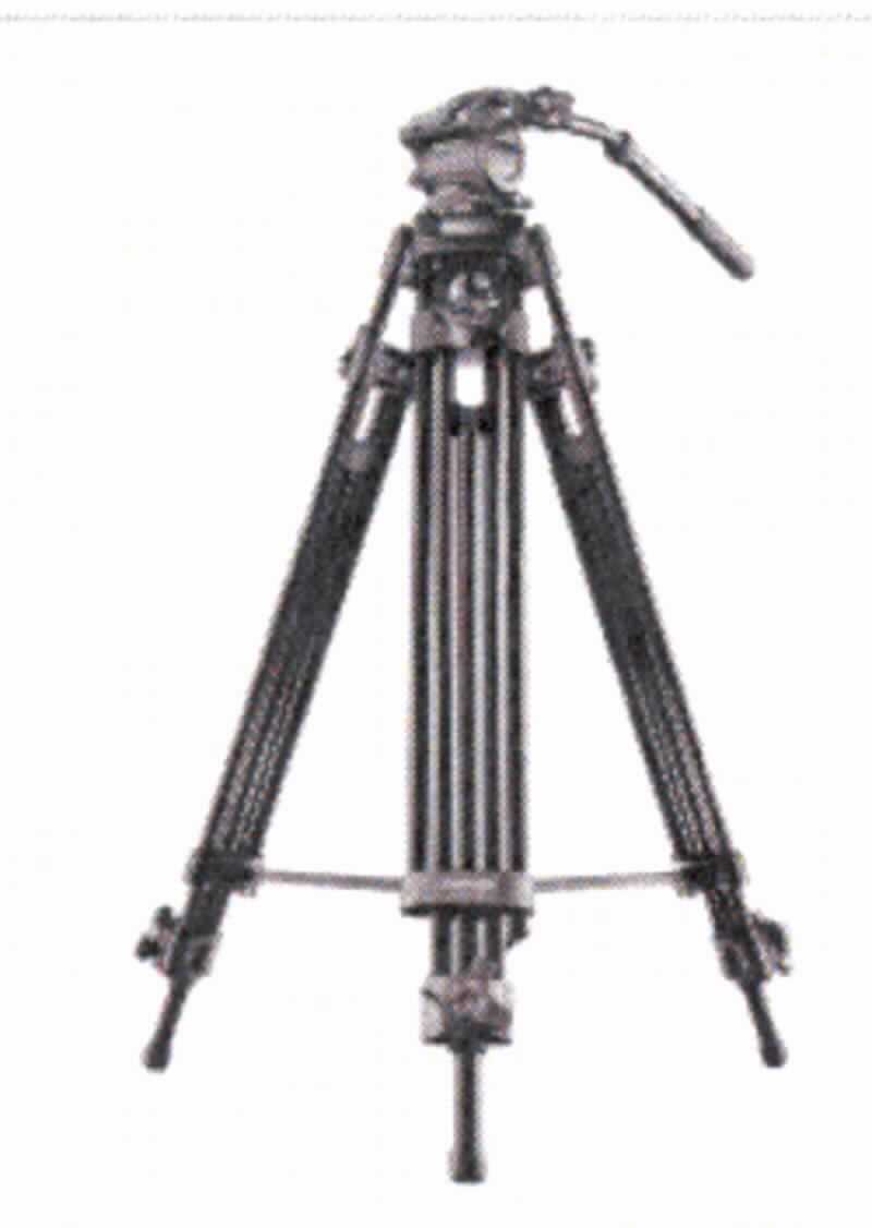 Es handelt sich bei dem sog. "mantona Videostativ Dolomit 1300" Art.-Nr. 18636 um eine aus verschiedenen Bestandteilen zusammengesetzte Ware, bestehend aus einem Dreibeinstativ für digitale Spiegelreflexkameras und Videokameras (nicht Gegenstände dieser vZTA) und einer integrierten Wasserwaage. 

Das aus einer Aluminium-Magnesium-Legierung bestehende Stativ verfügt über ein 1/4" und 3/8" Anschlussgewinde und wiegt ca. 4,61 kg. Die Höhe des Erzeugnisses ist von 86 cm bis 188 cm einstellbar. Die Wasserwaage und ein Schwenkarm sorgen für ein Ausnivellieren der Kameraausrichtung.

Das Stativ bestimmt hinsichtlich der Bedeutung für die Verwendung und aufgrund des äußeren Erscheinungsbildes den Charakter der zusammengesetzten Ware. 

Das Erzeugnis ist in einem Kunststoffbeutel und in einer passgenau gestalteten Kunststofftragetasche zur dauerhaften Aufbewahrung und einem Karton aufgemacht. 

Die Ware wird als "Dreibeinstativ von der für Digitalkameras bzw. Videokameras verwendeten Art" eingereiht.