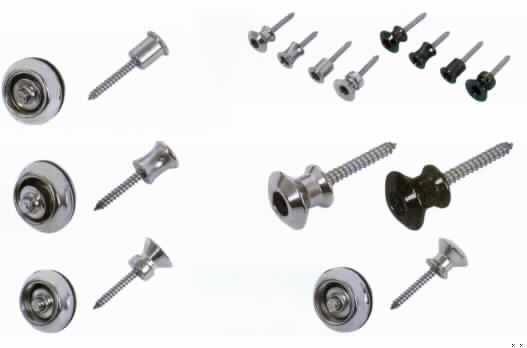 Sog. "Strap Lock", besteht im Wesentlichen aus einem Tragbandknopf, wie sie an Gitarren üblich sind, zwei Scheiben und einem Riegel. Der Tragbandknopf wird mittels einer Schraube am Gitarrenkorpus montiert. Er ist innen hohl und mit einer Rille versehen, so dass der Riegel, der mittels Muttern am Gitarrengurt befestigt wird, in den Tragbandknopf gesteckt und verriegelt werden kann. Das Erzeugnis dient dem Tragen des Instruments am Gurt und dem schnellen Wechsel des Instruments, z. B. bei Konzerten. 
Da das Erzeugnis sowohl bei akustisches Gitarren (Pos. 9202) als auch bei elektrischen Gitarren (Pos. 9207) Verwendung finden kann, ist es in die zuletzt genannte der in Betracht kommenden Unterpositionen einzureihen.

Solche Waren sind als "erkennbares Zubehör für Musikinstrumente der Position 9207" einzureihen.