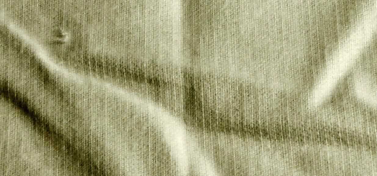 Samtgewebe, sog. Baumwoll-Cord, Foto siehe Anlage,
- als Meterware; laut Antrag mit einer Breite von ca. 145 cm,
- Rippenschusssamt,
- aufgeschnitten,
- aus laut Antrag 100 % Baumwolle,
- augenscheinlich nicht auf Handwebstühlen hergestellt.

"Samt, gewebt, keine Ware der Position 5802 oder 5806, aus Baumwolle, Rippenschusssamt, aufgeschnitten,
 nicht auf Handwebstühlen hergestellt"