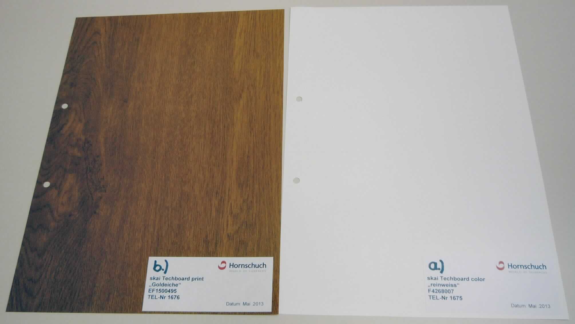 Angaben des Antragstellers:
skai(R) Fensterbankfolien für die Innenanwendung
Folien aus Polyvinylchlorid, mit einem Gehalt an Weichmachern von weniger als 6 GHT, mit einer Dicke von max. 220 µm.
a) uni (color): kalanderfertige, einlagige, pigmentierte Folie
b) bedruckt (print): zweilagig aufgebaute Hart-PVC-Folie, Unterfolie ca. 100 - 120 µm, pigmentiert und bedruckt, Oberfolie 100 µm dickes, transparentes Hart-PVC, thermisch kaschiert

Untersuchungsergebnisse an Warenmustern:
a) rechteckiger Abschnitt einer flexiblen, weißen Kunststofffolie (Dicke: ca. 190 µm)
b) rechteckiger Abschnitt einer flexiblen, braunen, einseitig mit einer Holzstruktur versehenen Kunststofffolie (Dicke: ca. 200 µm). 

Befund:
Es liegen Kunststofffolien aus Polyvinylchlorid im Sinne der Position 3920 vor.