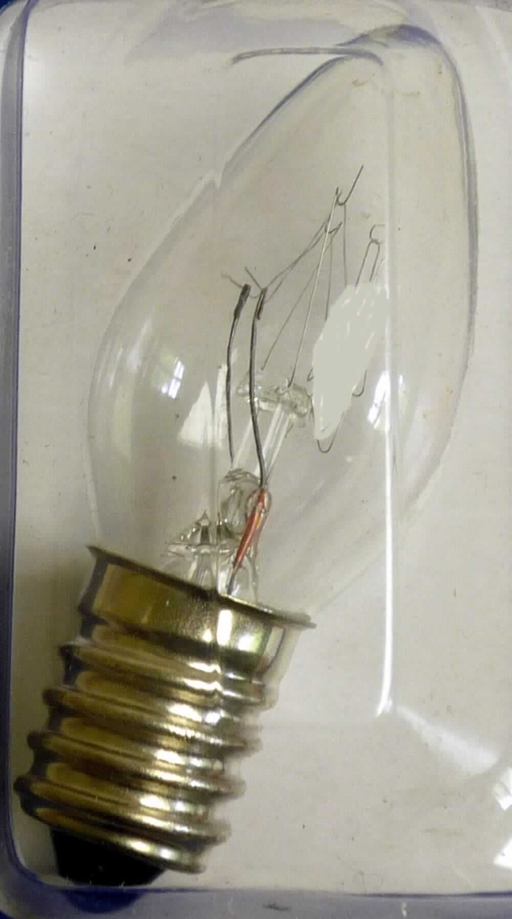 Glühlampe, Art. 0502237555,
- aus einem farblosen, kerzenförmigen Glaskörper mit Glühwendel und 
  E 14 Schraubsockel,
- für eine Spannung von 230 V bei einer Leistung von 5 W,
- zur Verwendung als Leuchtmittel.
(Abbildung s. Anlage)

"Elektrische Glühlampe, keine Wolfram-Halogen-Glühlampe, mit einer Leistung von weniger
 als 200 W und für eine Spannung von mehr als 100 V, keine Reflektorlampe, nicht für
 bestimmte Luftfahrzeuge"