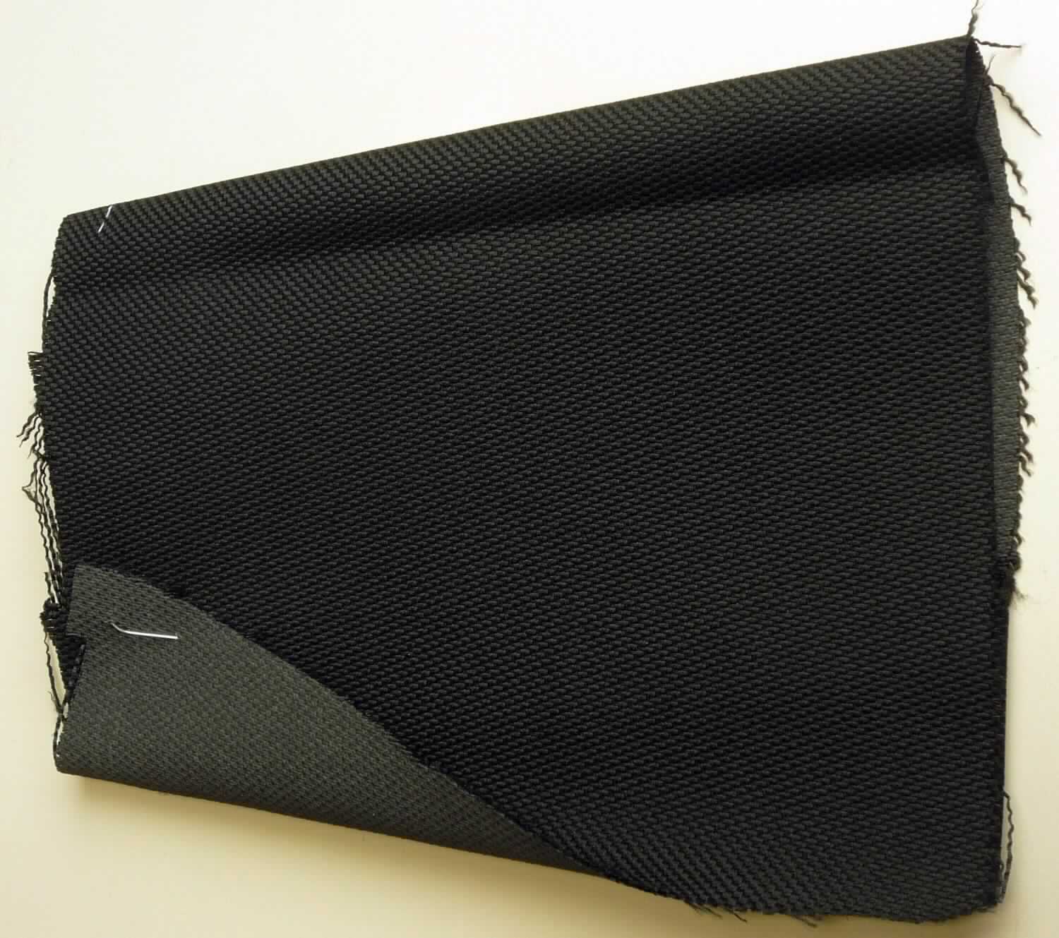 Gewebe, Art. Woven, TF 61447, Foto siehe Anlage,
- als Meterware, laut Antrag mit einer Breite von 137 cm,
- aus ungezwirnten, nicht hochfesten Garnen aus texturierten, synthetischen Filamenten (laut Antrag: Polyester),
- gefärbt, damit keine Ware der Unterposition 5407 53.

"Gewebe aus Garnen aus synthetischen Filamenten, anderes als in den Unterpositionen 5407 10 bis 5407 44 
 genannte, mit einem Anteil an texturierten Polyester-Filamenten von mehr als 85 GHT, gefärbt"