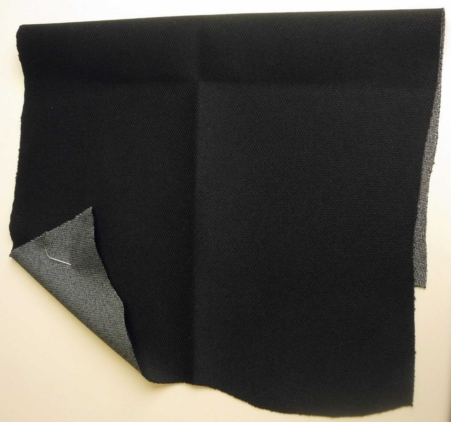 Kettengewirke, Art. tricot warp knitted farbric, TF 61403, Foto siehe Anlage,
- als Meterware; laut Antrag mit einer Breite von ca. 137 cm,
- kein Samt, Plüsch, Schlingengewirke oder Schlingengestricke,
- aus laut Antrag 100 % Polyester (synthetische Chemiefasern),
- buntgewirkt,
- keine Elastomergarne oder Kautschukfäden enthaltend,
- nicht für Vorhänge und Gardinen,
- keine Raschelspitze.

"Kettengewirke, anderes als solche der Positionen 6001 bis 6004, aus synthetischen Chemiefasern, buntgewirkt, 
 anderes als in den Unterpositionen 6005 3310 und 6005 3350 genannte"