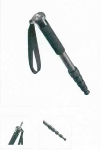 Bei dem sog. "mantona Einbeinstativ Pro ONE 144C" (Art. Nr. 20790) bezeichneten Erzeugnis handelt es sich um ein Stativ für Kameras, aus Karbon, das mit einem Handgriff aus Moosgummi und einer Handschlaufe ausgestattet ist.
Das Stativ ist in fünf Beinsegmente aufgeteilt, sodass es mit vier Drehverschlüssen von ca. 39,0 bis zu einer Höhe von ca. 144,0 cm ausgezogen und arretiert werden kann. 
Am Beinende sorgt ein Gummifuß für einen sicheren Stand. Das Einbeinstativ wiegt ca. 310 Gramm und verfügt über einen 1/4 Zoll und 3/8 Zoll Anschluss. Die Ware ist in einem Karton verpackt.

Das Erzeugnis wird als "Einbeinstativ, von der für Digitalkameras, Fotoapparate oder Videokameras, Filmkameras und Filmvorführapparate verwendeten Art" eingereiht.