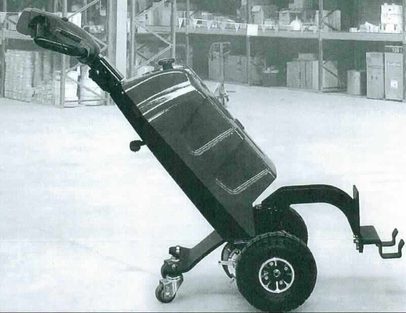 Elektrokraftkarren, 
- batteriebetriebener, elektrischer Zugkraftkarren, 
- in den Abmessungen (L x B x H): 1255 mm x 520 mm x 1070 mm,
- weder zur Personenbeförderung noch zur Güterbeförderung auf öffentlichen Straßen verwendbar.

"Zugkraftkarren (Elektrokarren),von der auf Bahnhöfen verwendeten Art, ihrer Beschaffenheit nach nicht zum Befördern von Waren mit starker Radioaktivität besonders bestimmt"