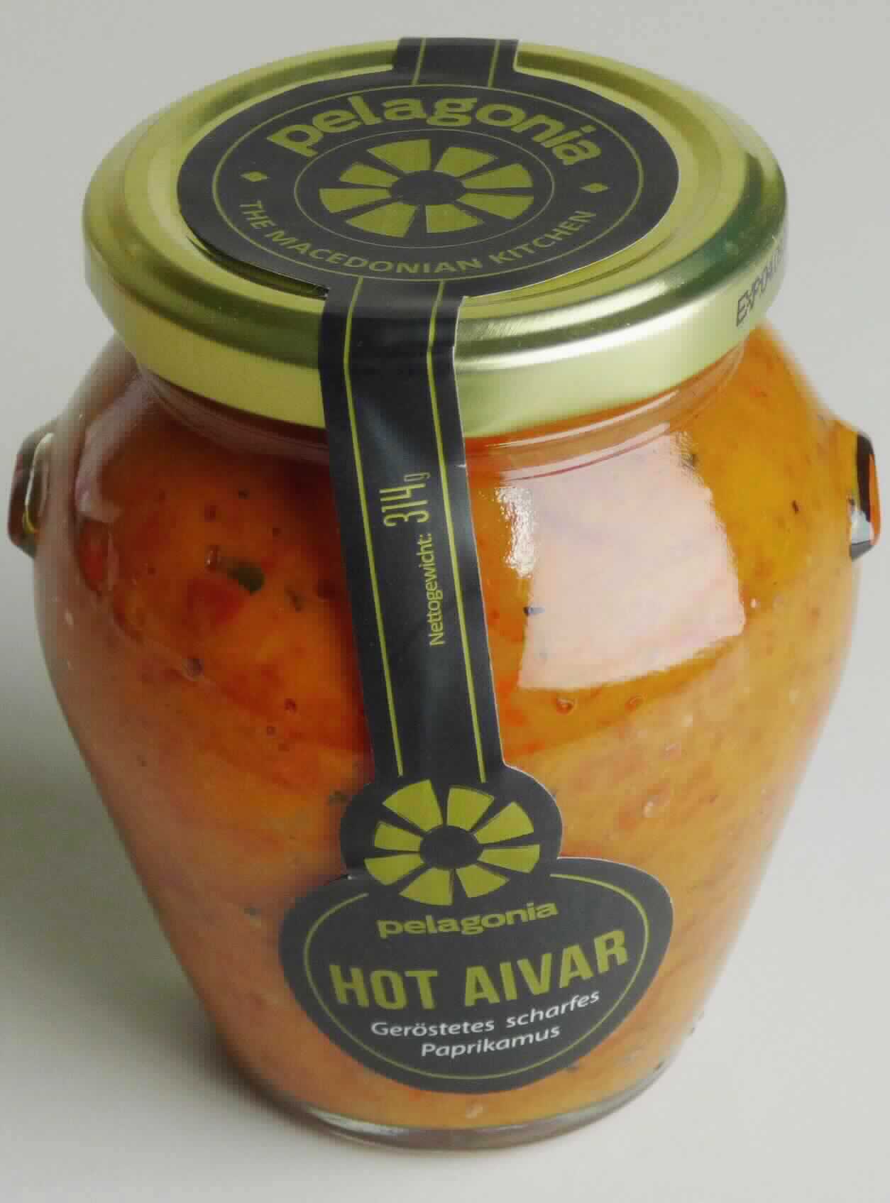 Gemüsemischung, zubereitet.

Antragsangaben (als zutreffend unterstellt): Pelagonia HOT Aivar. Zutaten: geröstete, scharfe Paprika, Auberginen, Sonnenblumenöl, Salz.

Äußere Beschaffenheit des vorgelegten Warenmusters: orange-rote, stückige, inhomogene, scharf, würzig und nach Paprika schmeckende Masse, die u. a. Paprika- und Auberginenstückchen enthält. Aufmachung: Original-Schraubdeckelglas mit einem Nettogewicht von 314 g. Warenaufschrift (auszugsweise): "HOT AIVAR, geröstetes scharfes Paprikamus, Herkunft: Mazedonien" 

Anderes Gemüse, anders als mit Essig oder Essigsäure zubereitet oder haltbar gemacht, nicht gefroren, ausgenommen Erzeugnisse der Position 2006, Mischungen von Gemüsen, nicht in Form von Pulver.