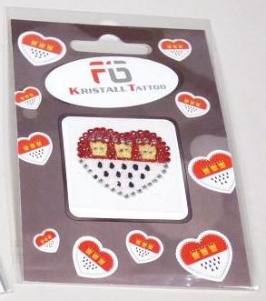 Es handelt sich um herzförmige Motivsticker (Wappen der Stadt Köln), bestehend aus einer selbstklebenden Kunststofffolie, die auf der Schauseite mit runden Steinen aus Kunststoff und farbigem Glitter verziert sind. Die Motivsticker sind auf einer rechteckig zugeschnittenen und bedruckten Unterlage aufgebracht. Die Erzeugnisse werden als Körperschmuck (sog. Tattoos) auf die Haut geklebt. Sie sind in Kunststofffolie verpackt.

Eine Einreihung in die Position 4908 kommt nicht in Betracht, da die Erzeugnisse sich zolltarifrechtlich nicht als Abziehbilder, sondern als Schmuckwaren darstellen.

Abbildung siehe Anlage.

Derartige Erzeugnisse gehören als "anderer Fantasieschmuck, nicht aus unedlen Metallen" zur Codenummer 7117 9000 00 0 des Zolltarifs.