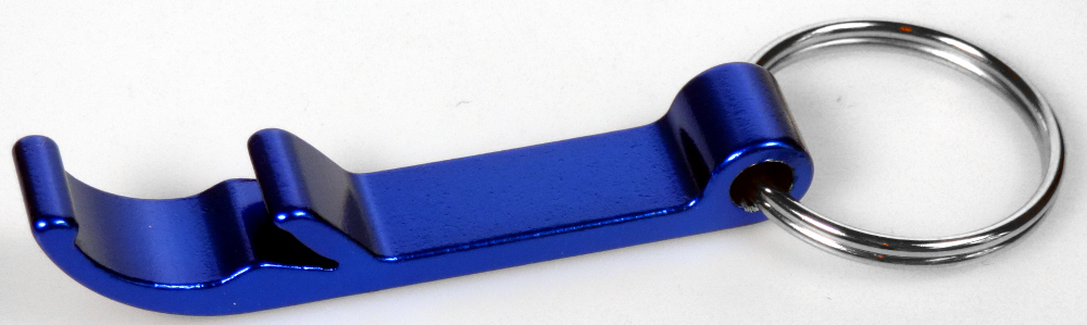 "Flaschenöffner mit Schlüsselring, Artikel-Nr. 89042"

aus verschiedenen Bestandteilen zusammengesetztes Erzeugnis, bestehend aus

- einem mit freiem Arm zu handhabenden, vollständig aus Aluminium gefertigten Flaschenöffner
  (charakterbestimmend) in Form eines länglichen Profils, an einem Ende zu einem Kapselheber
  ausgearbeitet und am anderen Ende mit einer Öse versehen

- einem Schlüsselring aus unedlem Metall

- mit einer Gesamtlänge von ca. 6 cm

- zum Öffnen von Flaschen mit Kronkorken

Abbildung siehe Anlage.

Derartige Erzeugnisse gehören als "Handwerkzeuge (Haushaltswerkzeuge), anderweit weder ge-
nannt noch inbegriffen, mit arbeitendem Teil aus unedlem Metall" zum TARIC-Code 8205 5100 00.