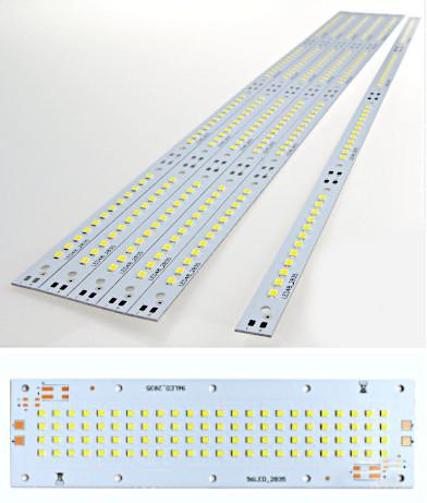 LED Streifen und Module (Abbildung siehe Anlage),
- aus 12, 25, 48, 96 oder 150 Leuchtdioden in Chipform, montiert auf einem
  448 x 12,5 mm, 183,6 x 50,6 mm, 601 x 24 mm oder 78 x 78 mm großen
  Träger aus Metall mit elektrischen Anschlusskontakten,
- keine Elemente für die Stromversorgung oder -regelung enthaltend.

"Leuchtdiode (LED), auch mit anderen Leuchtdioden (LED) zusammengesetzt, LED-Baugruppe"