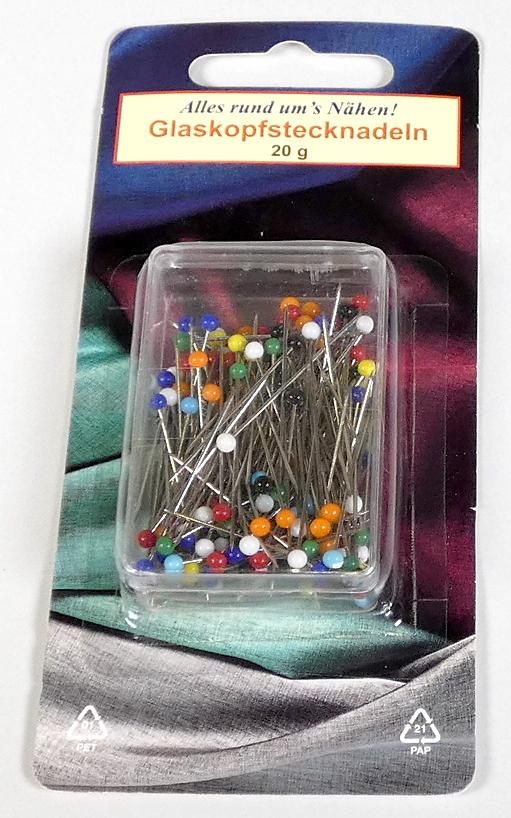 Es handelt sich um Stecknadeln mit zugespitztem Schaft aus Stahl und mit einem kugelrunden, einfarbigen Kopf aus Glas. Die Nadeln sind nach Gewicht (20 g) in einer Blisterverpackung für den Verkauf aufgemacht.
- Antragstellerangaben -

Abbildung siehe Anlage.

Derartige Waren gehören als "Stecknadeln, aus Stahl, anderweit weder genannt noch inbegriffen" zum TARIC-Code 7319 40 00 00, da es sich zolltarifrechtlich um aus verschiedenen Stoffen zusammengesetzte Waren handelt, deren wesentlicher Charakter nach dem Umfang und der Bedeutung für die Verwendung durch den Stahl bestimmt wird.