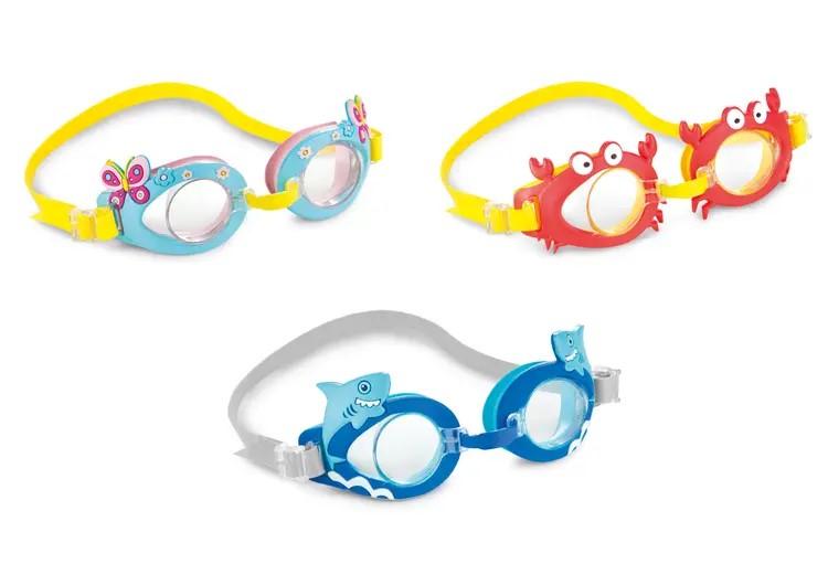 Schwimmbrille für Kinder, sog. Chlorbrille Fun, im Wesentlichen bestehend aus einer bunten Fassung aus Kunststoff mit unterschiedlichen Tiermotiven (Schmetterling, Hai, Krabbe) und mit zwei ungetönten Kunststoffgläsern, die durch einen Nasensteg miteinander verbunden sind sowie einem längenverstellbaren Band zur Befestigung am Kopf.
Äußere Form: Siehe Abbildung in der Anlage.
Die Brille dient beim Schwimmen dem Schutz der Augen vor eindringendem Wasser. 

Die Ware wird als "Schutzbrille mit Brillengläsern aus Kunststoff, keine Sonnenbrille" einzureihen.